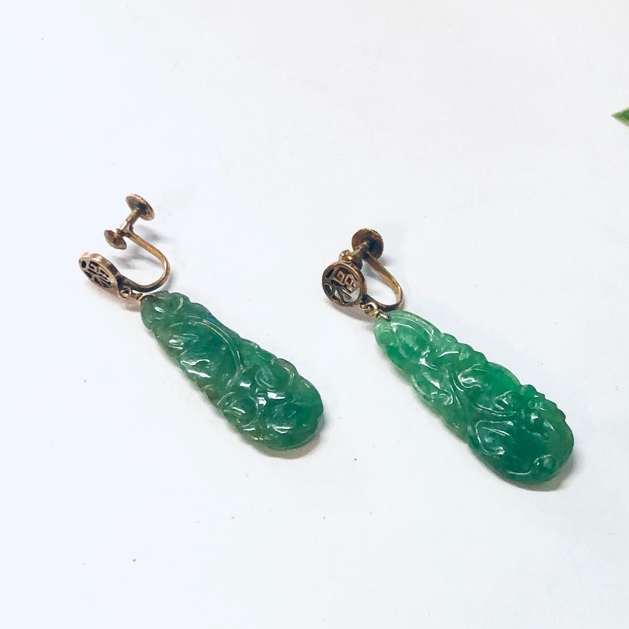 Vintage Earrings, Screw Back Earrings, 14K Gold Earrings, Yellow Gold, Jade Earrings, Jade and Gold, Green Jade Earrings, Unique Jewelry,
