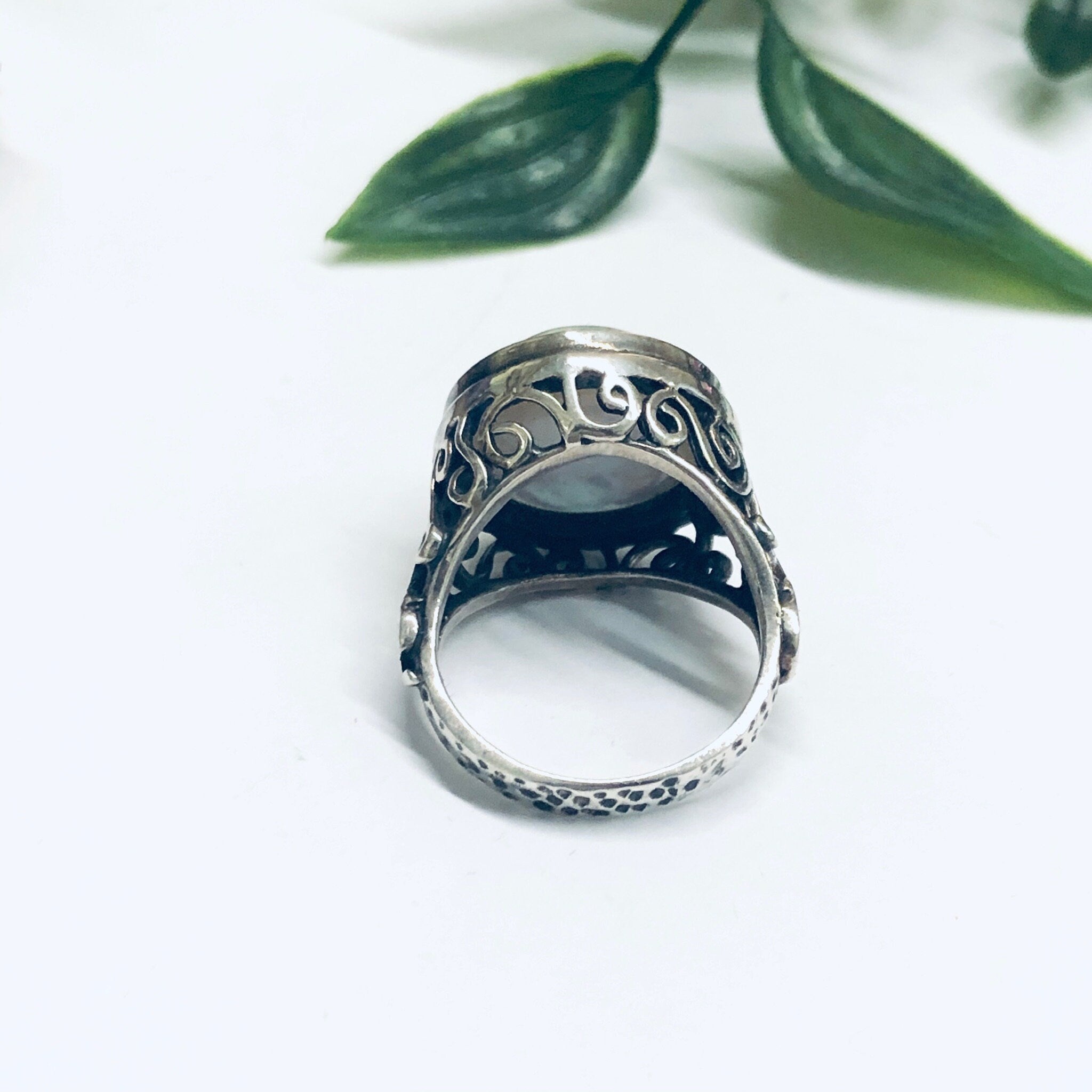 Silver Pearl Ring, Large Pearl Jewelry, Thailand Ring, Vintage Silver Ring, Swirl Design Jewelry, US Size 7 Ring