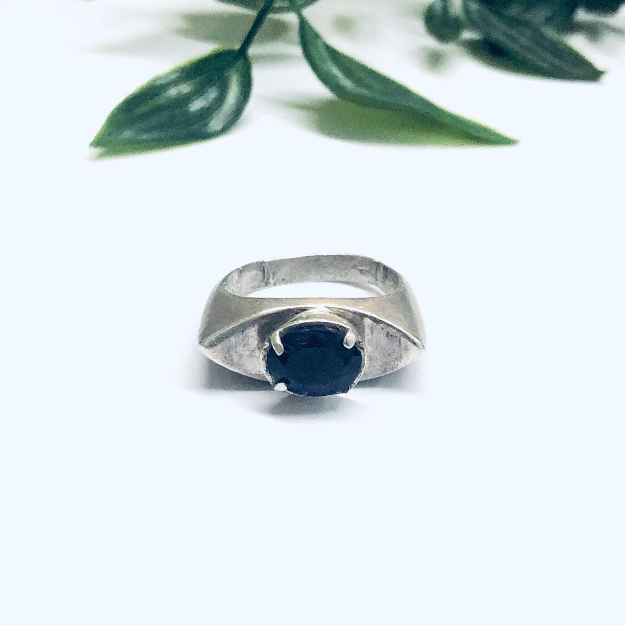 Vintage Silver Ring With Purple Gemstone, Unique Silver Ring, Purple Gemstone Jewelry, Minimalist Style Ring