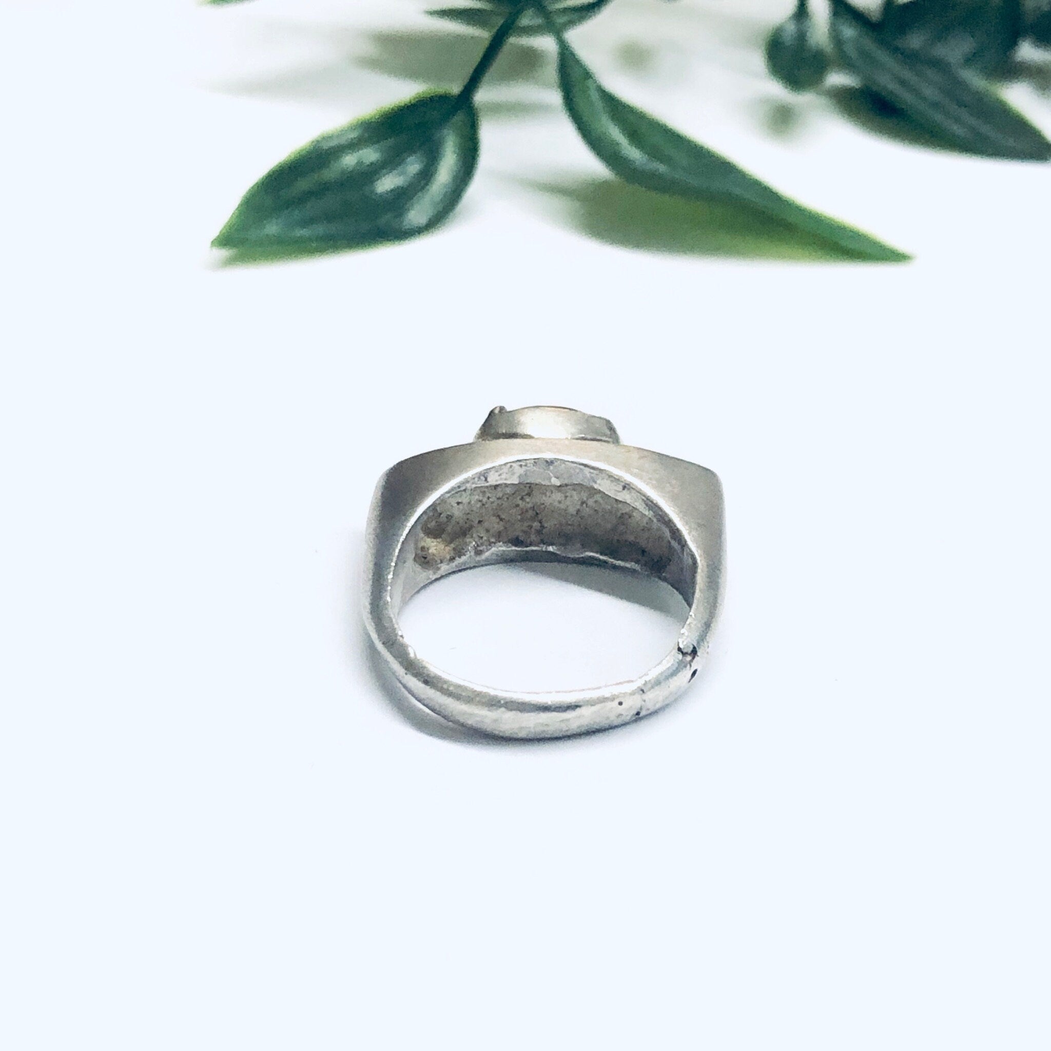Vintage Silver Ring With Purple Gemstone, Unique Silver Ring, Purple Gemstone Jewelry, Minimalist Style Ring