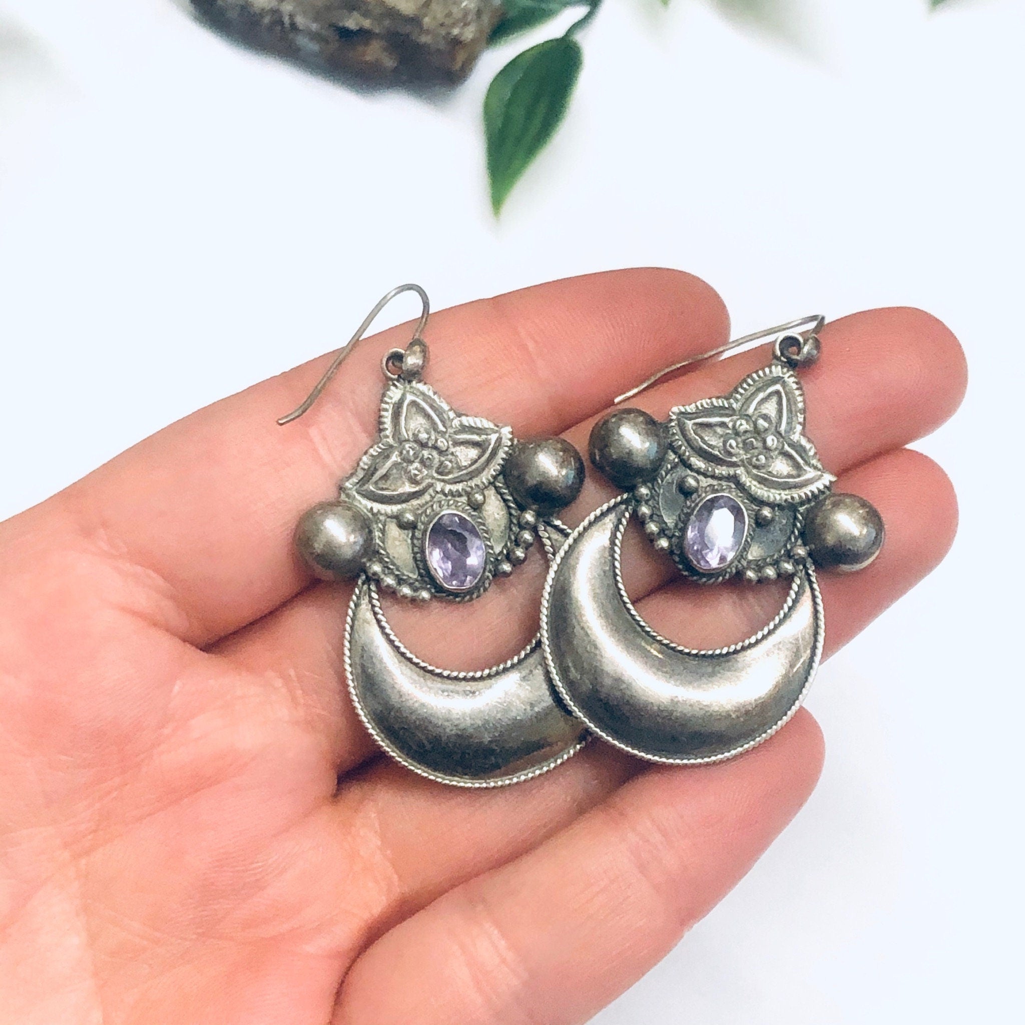Vintage Silver Dangle Earrings with Amethyst Stones, Statement Earrings, Long Earrings, Light Purple Gemstone