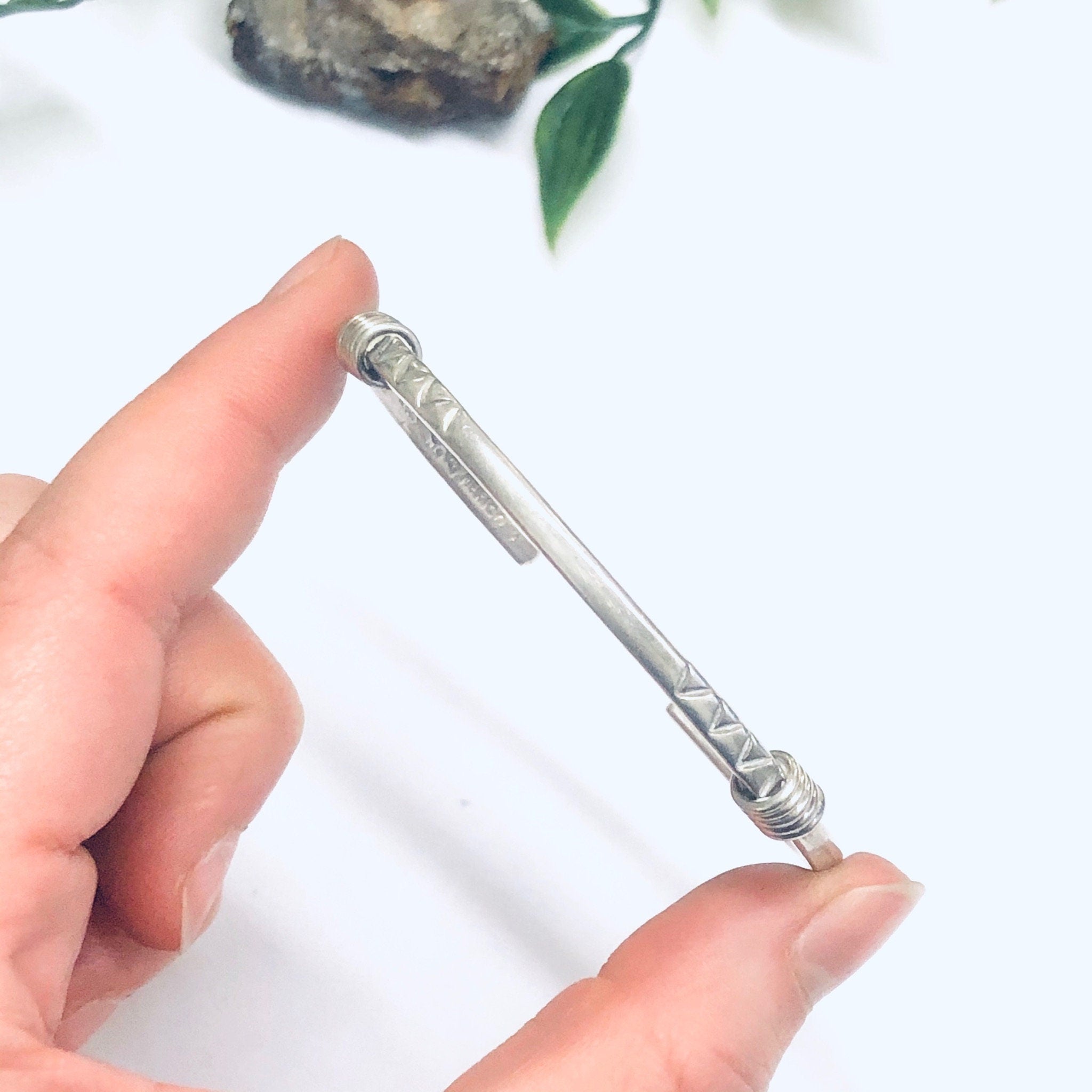 Vintage Silver Cuff Bracelet, Thin Cuff Bracelet, Simple Vintage Jewelry, Small Cuff Bracelet