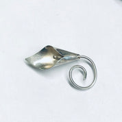 Calla Lily Brooch, Flower Pin, Vintage Flower Brooch, Calla Lily Jewelry, Silver Flower Pin, Small Floral Brooch