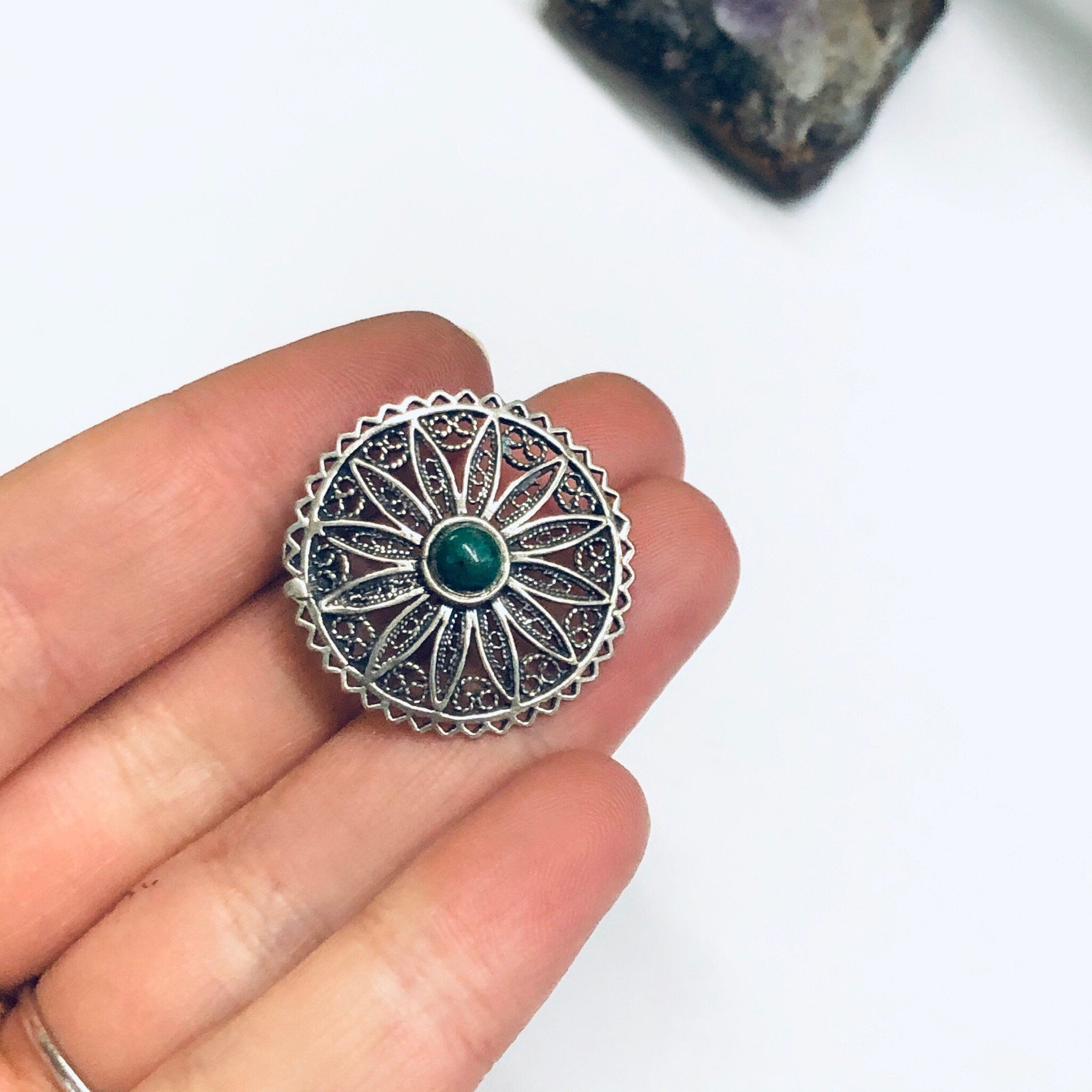 Vintage Round Brooch, Green Stone Brooch, Vintage Silver Jewelry, Cut Out Brooch, Small Round Pin, Vintage Pin