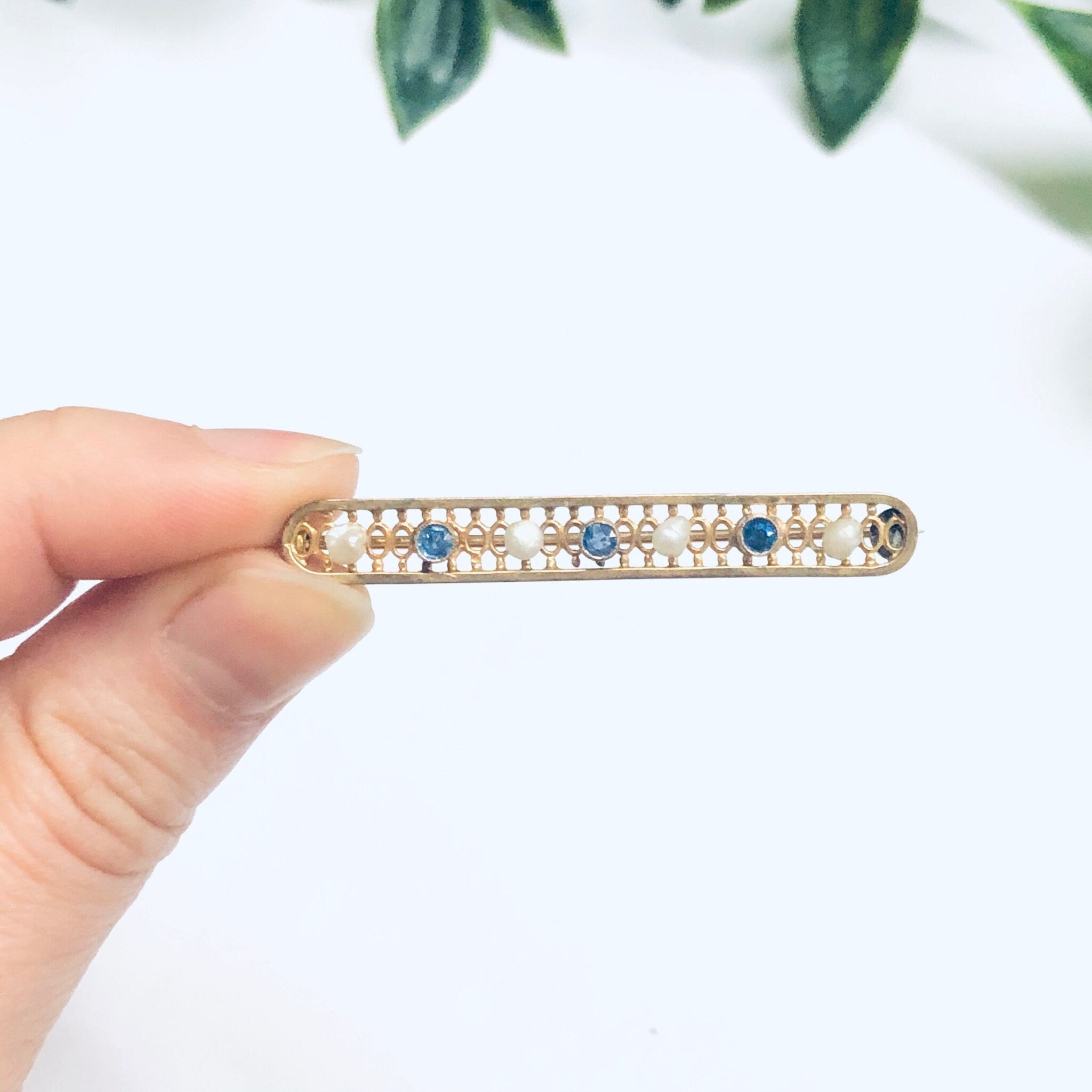Vintage 14K Gold Pearl Seed Gemstone Bar Pin, Yellow Gold Lattice Design, Faceted Blue Gemstones, Cute Jacket Pin, 1 3/4" L