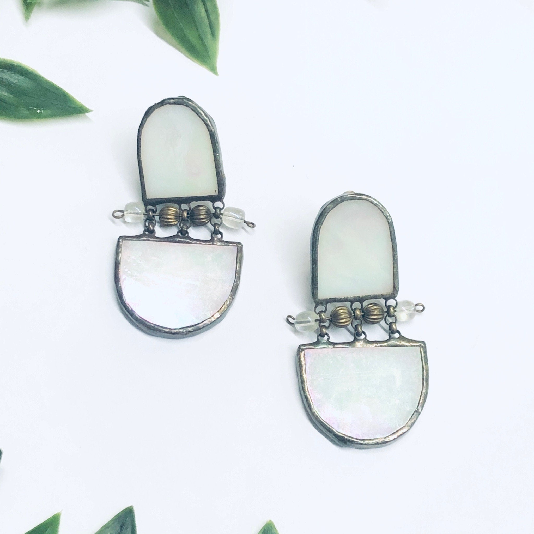 Vintage Clip On Earrings, Mother of Pearl Earrings, Valentines Day Gift, Vintage Costume Jewelry, Beaded Earrings