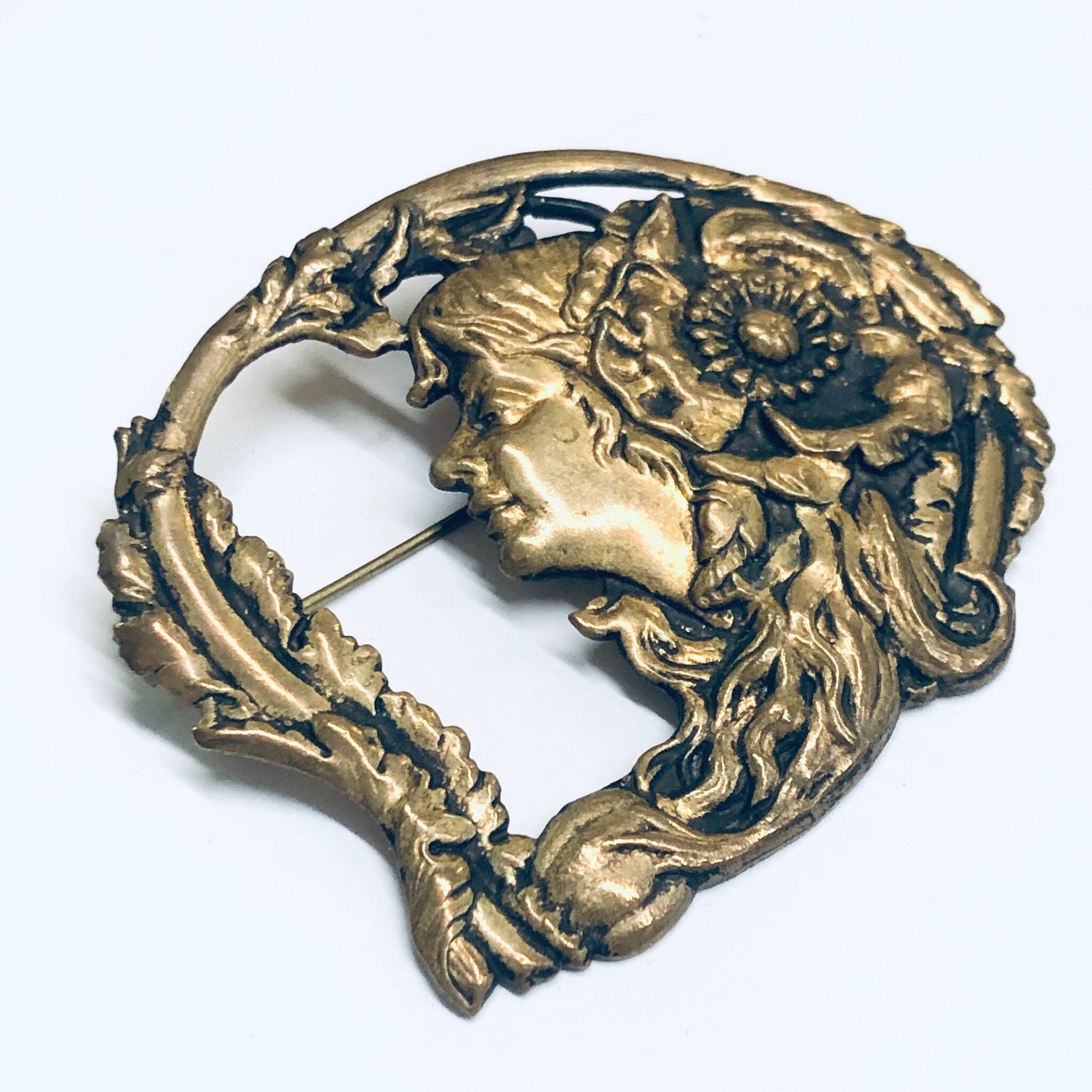 Vintage Brooch with Face, Victorian Style Brooch, Gold Toned Pin, Large Vintage Brooch, Face Brooch, Flower Pin