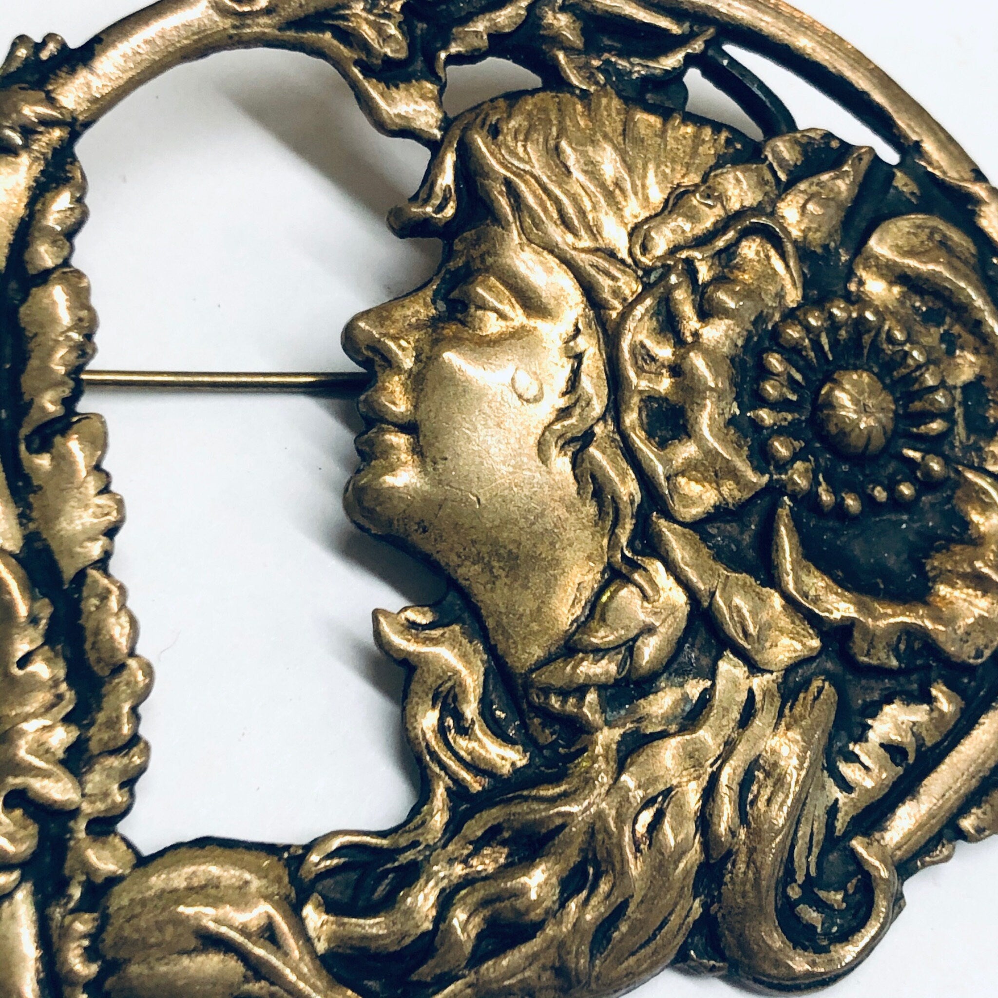 Vintage Brooch with Face, Victorian Style Brooch, Gold Toned Pin, Large Vintage Brooch, Face Brooch, Flower Pin