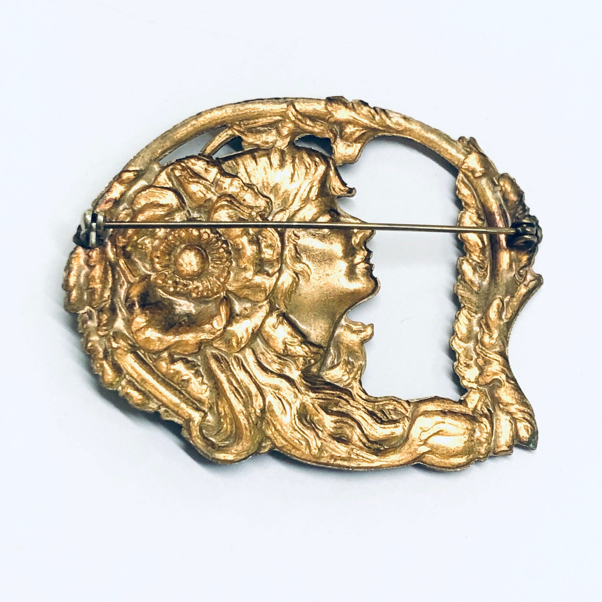 Vintage Brooch with Face, Victorian Style Brooch, Gold Toned Pin, Large Vintage Brooch, Face Brooch, Flower Pin