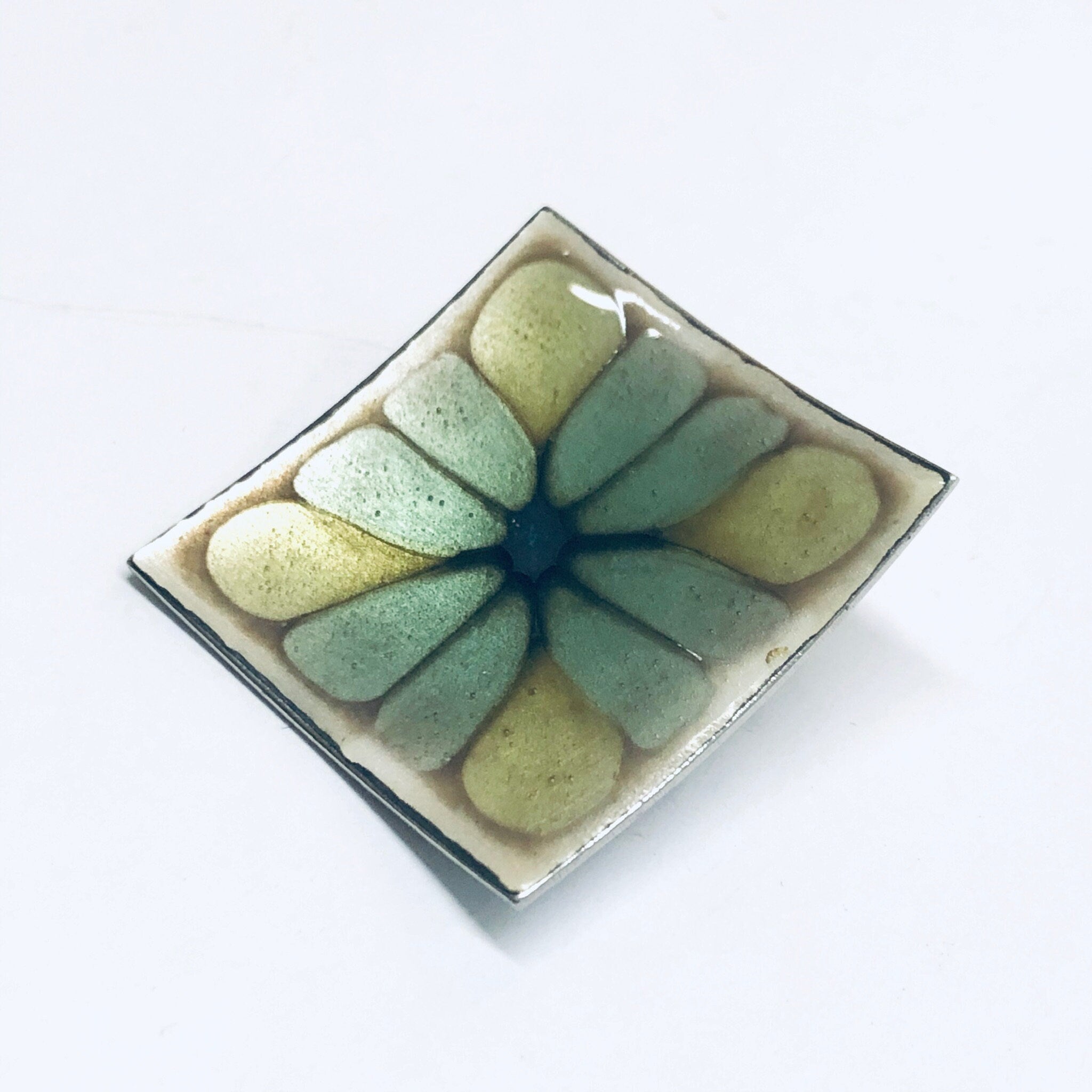 Hogan Bolas Brooch, Modernist Pin, Floral Enamel Pin, Abstract Flower Pin, Green and Yellow Flower
