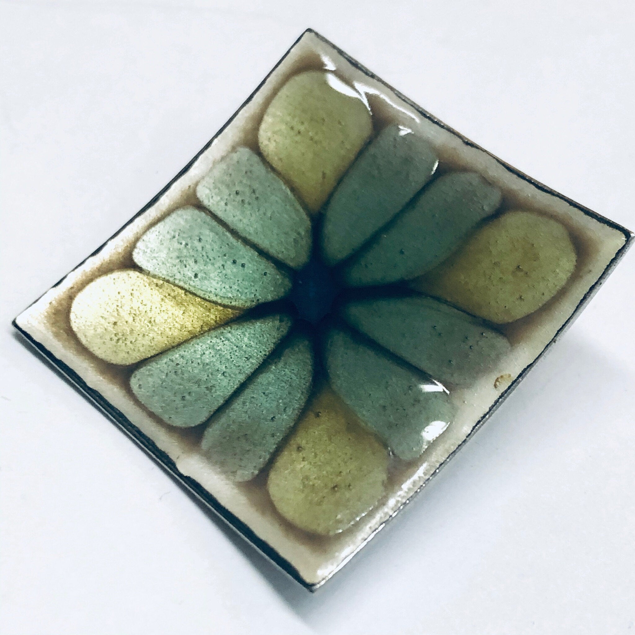 Hogan Bolas Brooch, Modernist Pin, Floral Enamel Pin, Abstract Flower Pin, Green and Yellow Flower