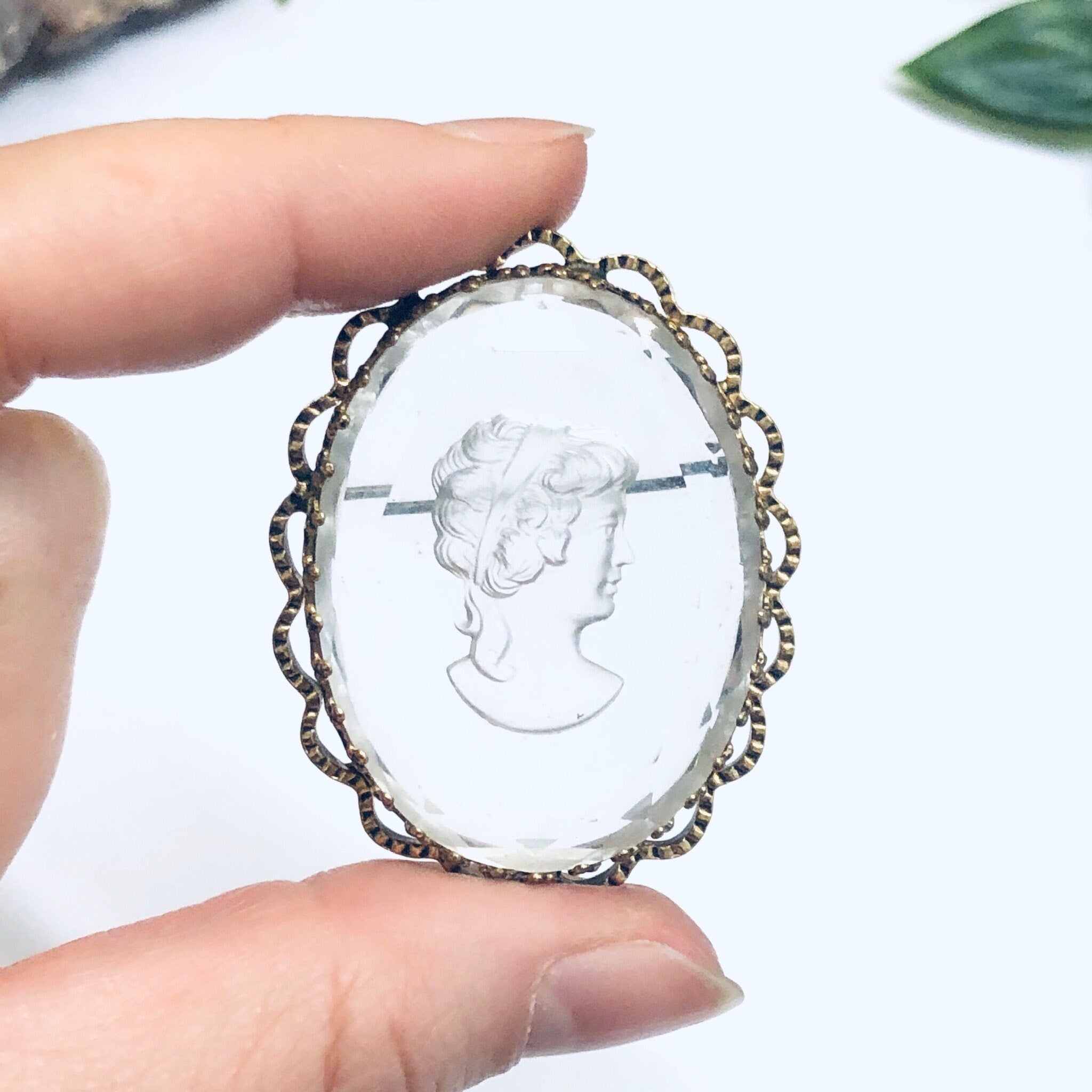Vintage Cameo Brooch, Gold Toned Brooch, Vintage Costume Jewelry, Cameo Pin, Victorian Jewelry