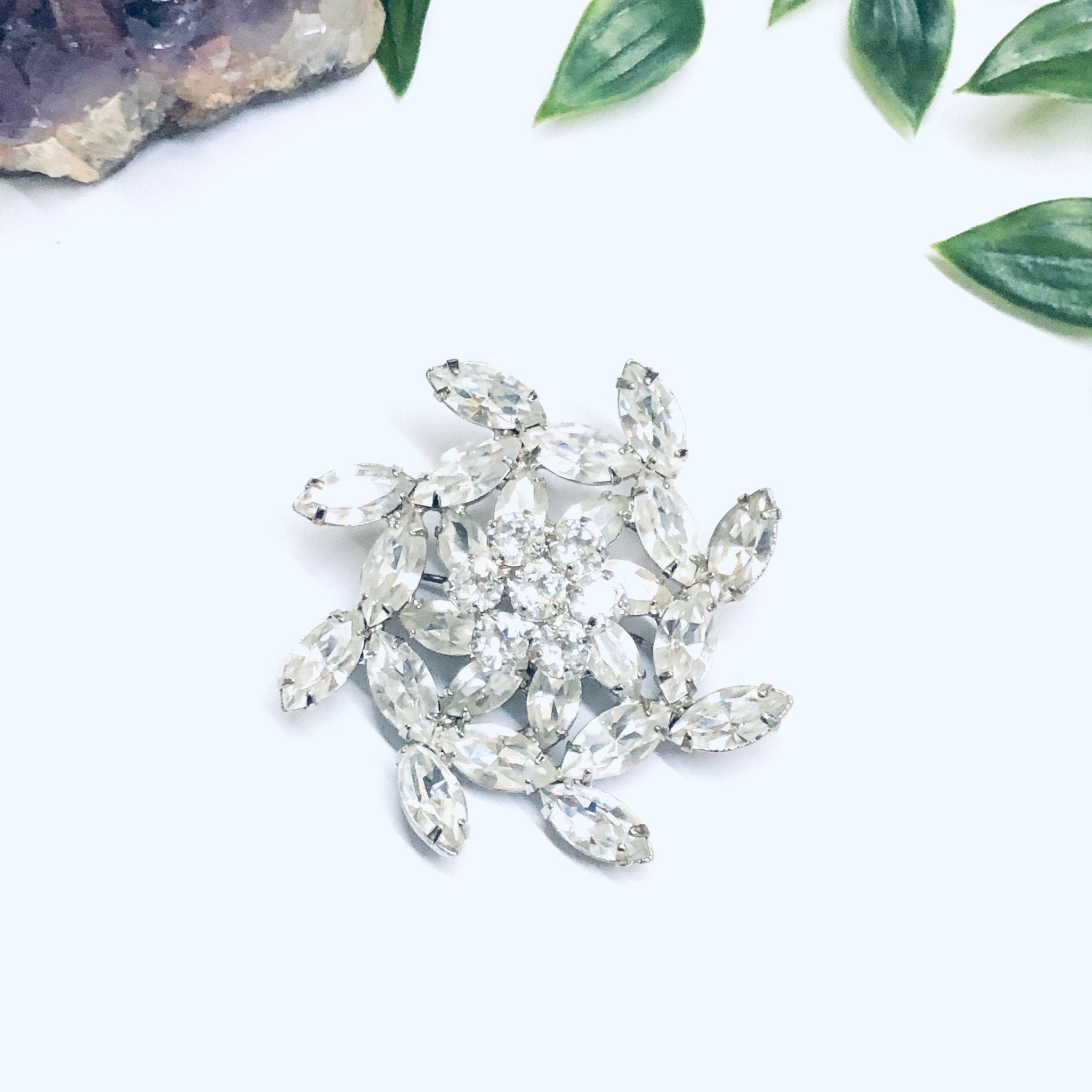 Weiss Rhinestone Flower Brooch, Large Rhinestone Flower Pin, Floral Design Pin, Rhinestone Jewelry