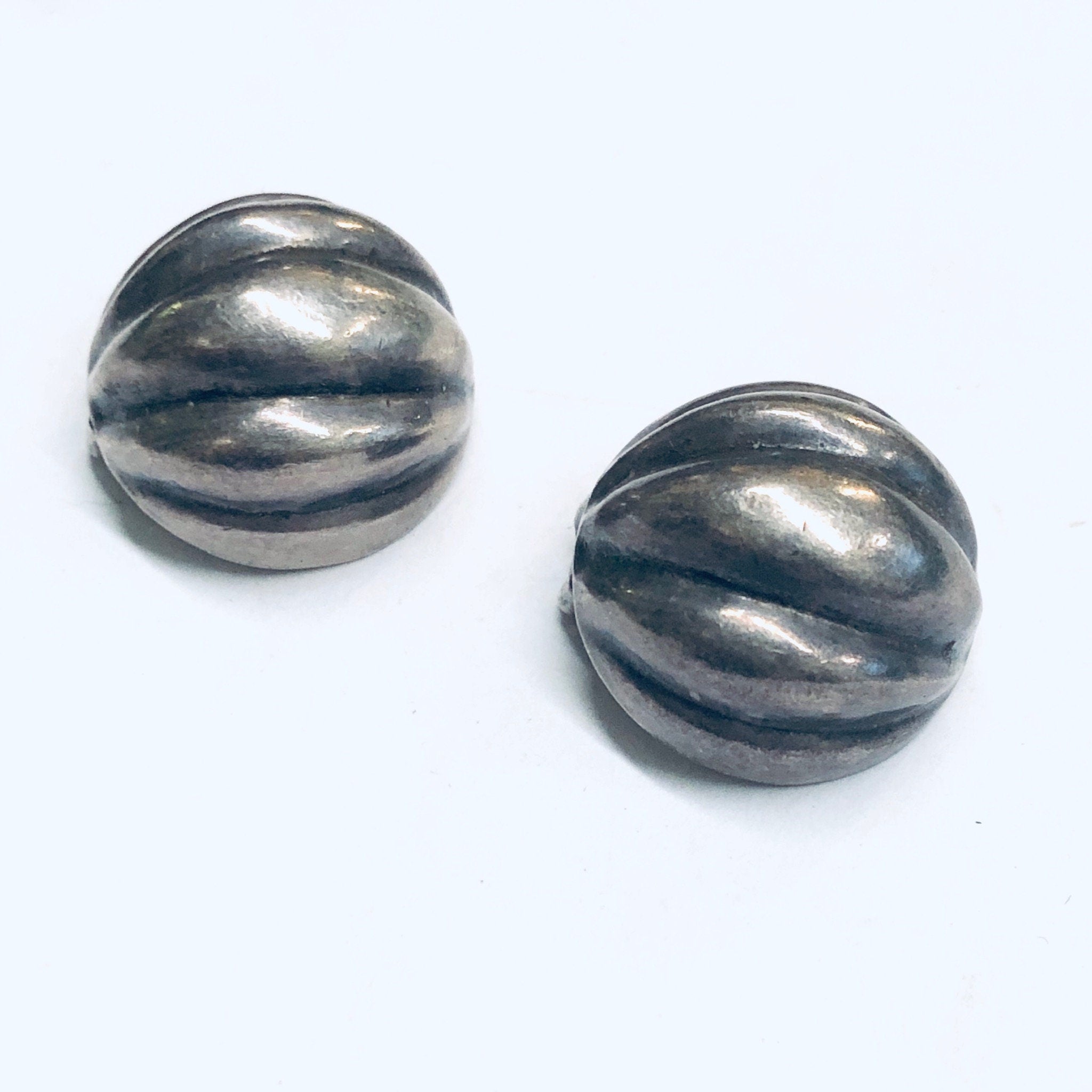 Silver Clip On Earrings, Small Clip On Earrings, Vintage Silver Earrings, Round Earrings, Small Earrings
