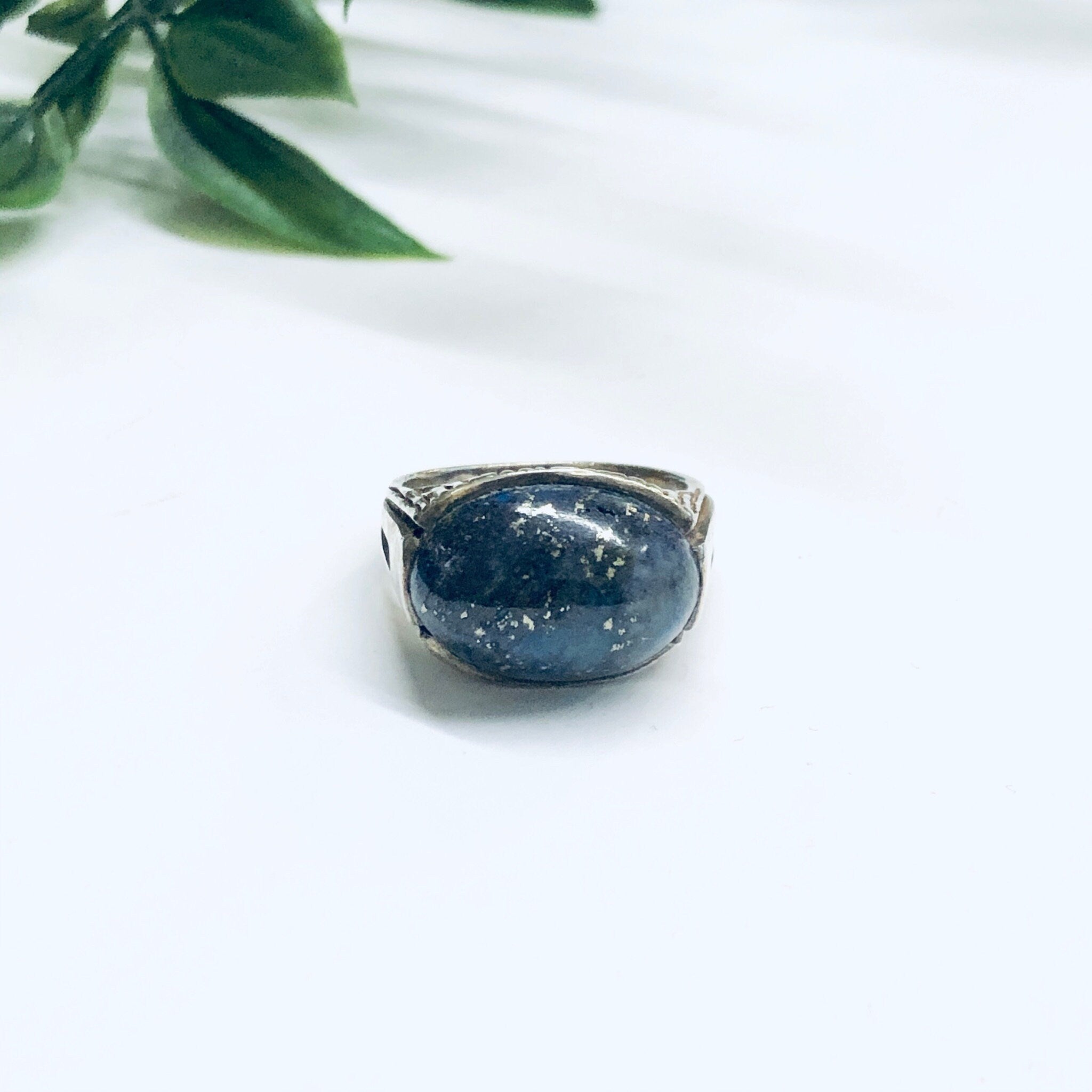Vintage Ring with Blue Lapis Stone, Blue Stone Ring, Statement Ring, Cocktail Ring, Unique jewelry, Valentines Day Gift