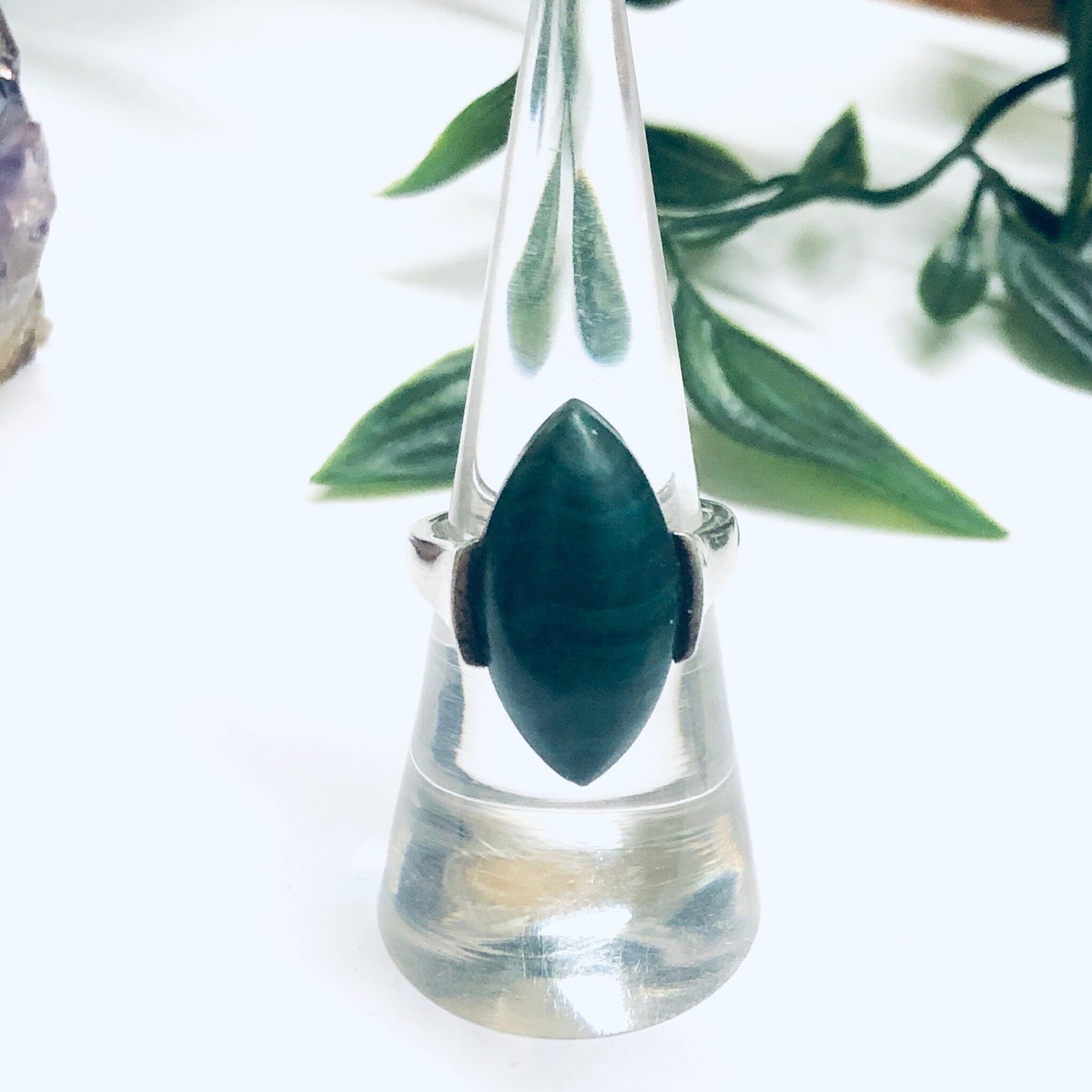 Simple Malachite Ring, Vintage Silver Ring, Malachite Jewelry, Green and Silver Ring, US Size 7 Ring, Anniversary Gift