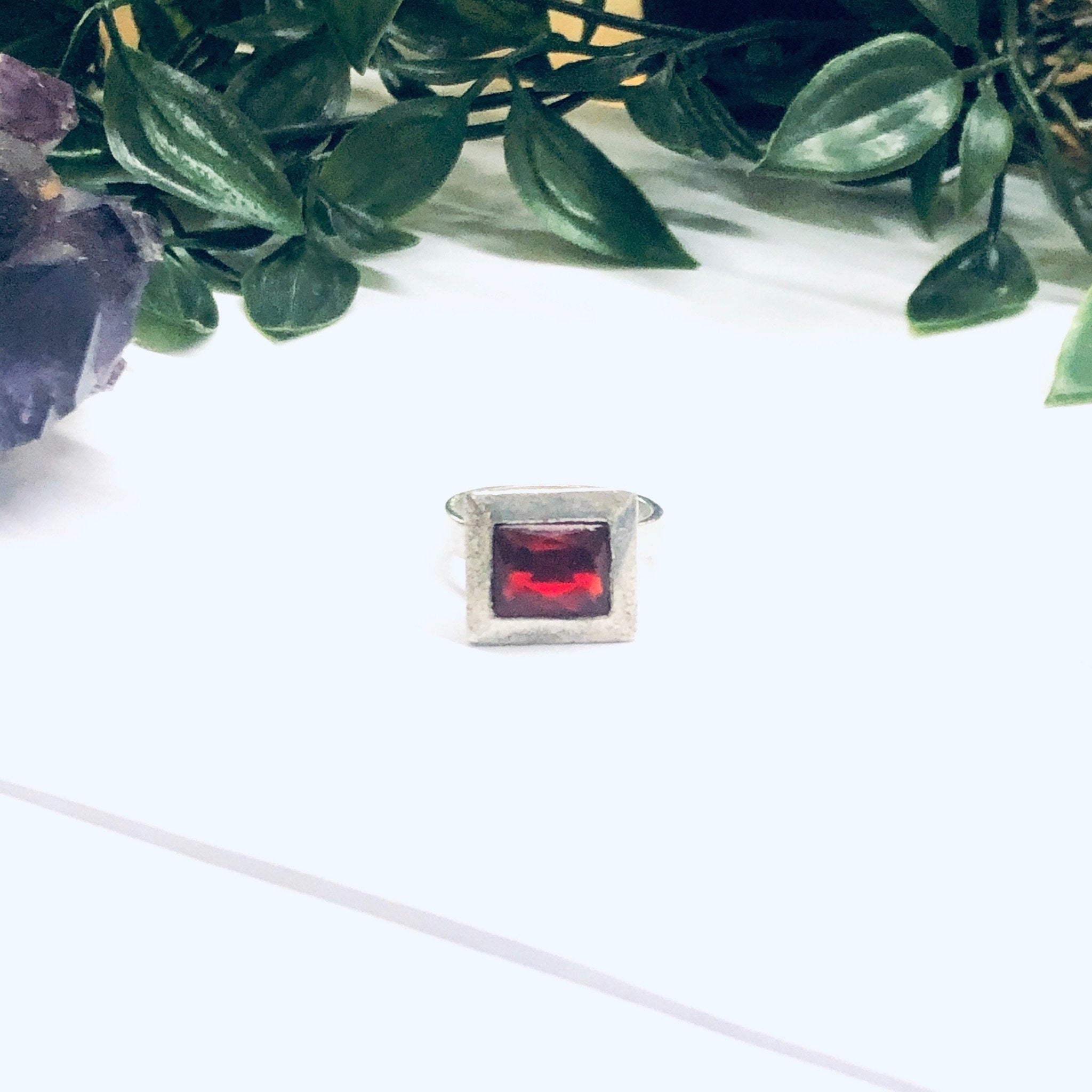 Vintage Silver Ring with Red Gemstone, Square Shaped Ring, Silver and Red Ring, Ring Size US 8, Minimalist Jewelry, Simple Silver Ring