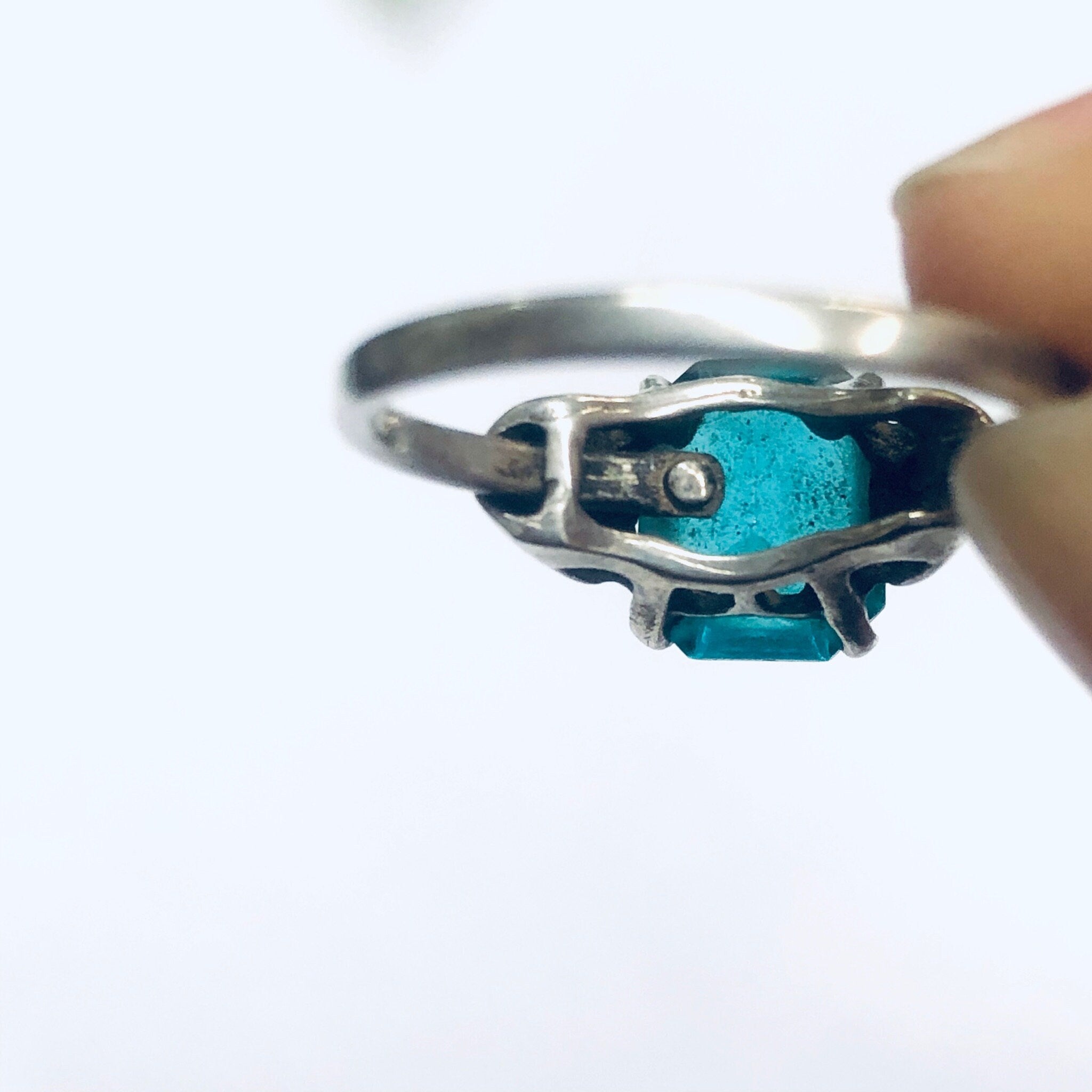 Sarah Coventry Ring, Vintage Silver Ring, Green Gemstone Ring, Sarah Cov Silver, Emerald Cut Gemstone