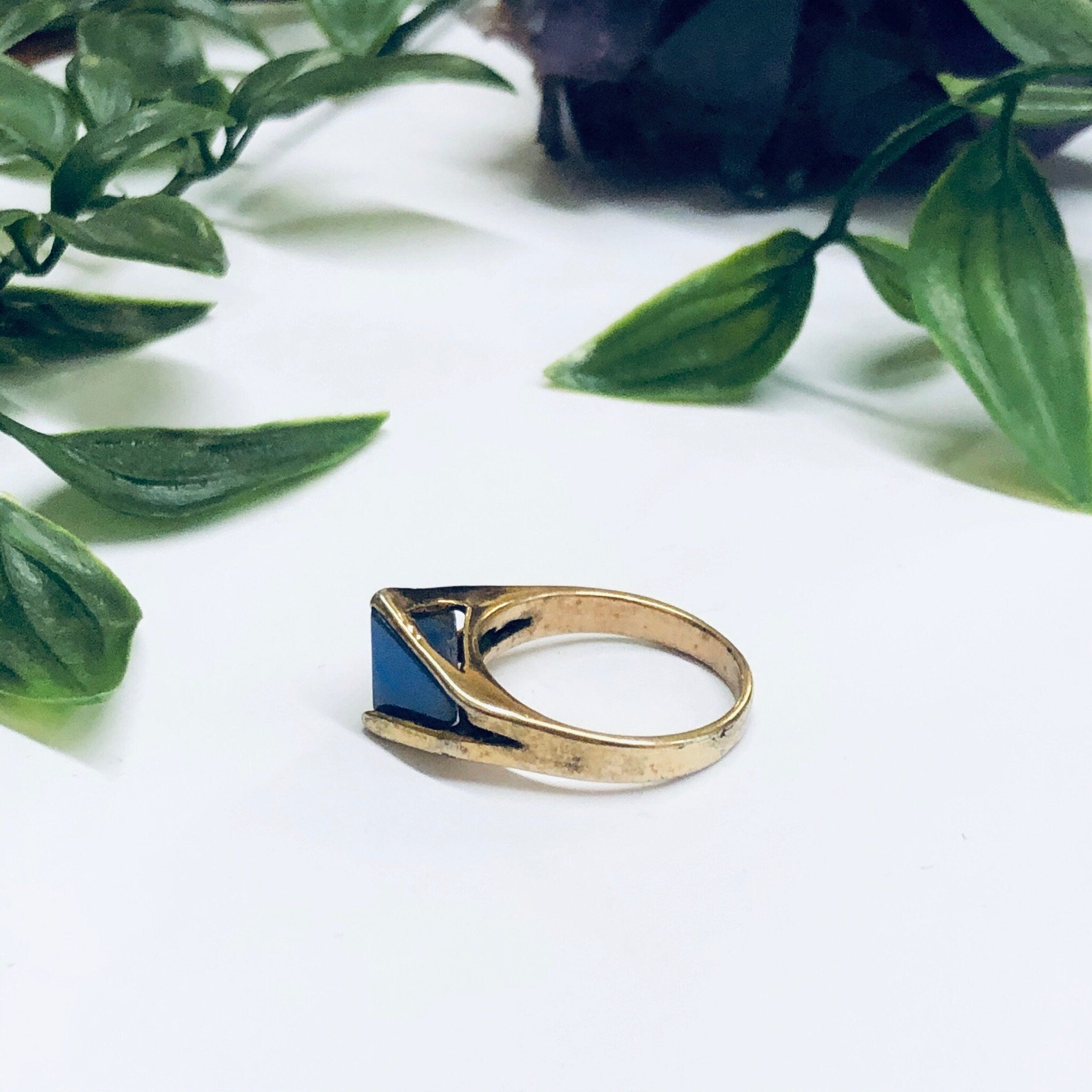Vintage Gold Toned Ring with Purple Stone, Gold Filled Ring, Unique Jewelry, Statement Ring, Blue Stone Ring