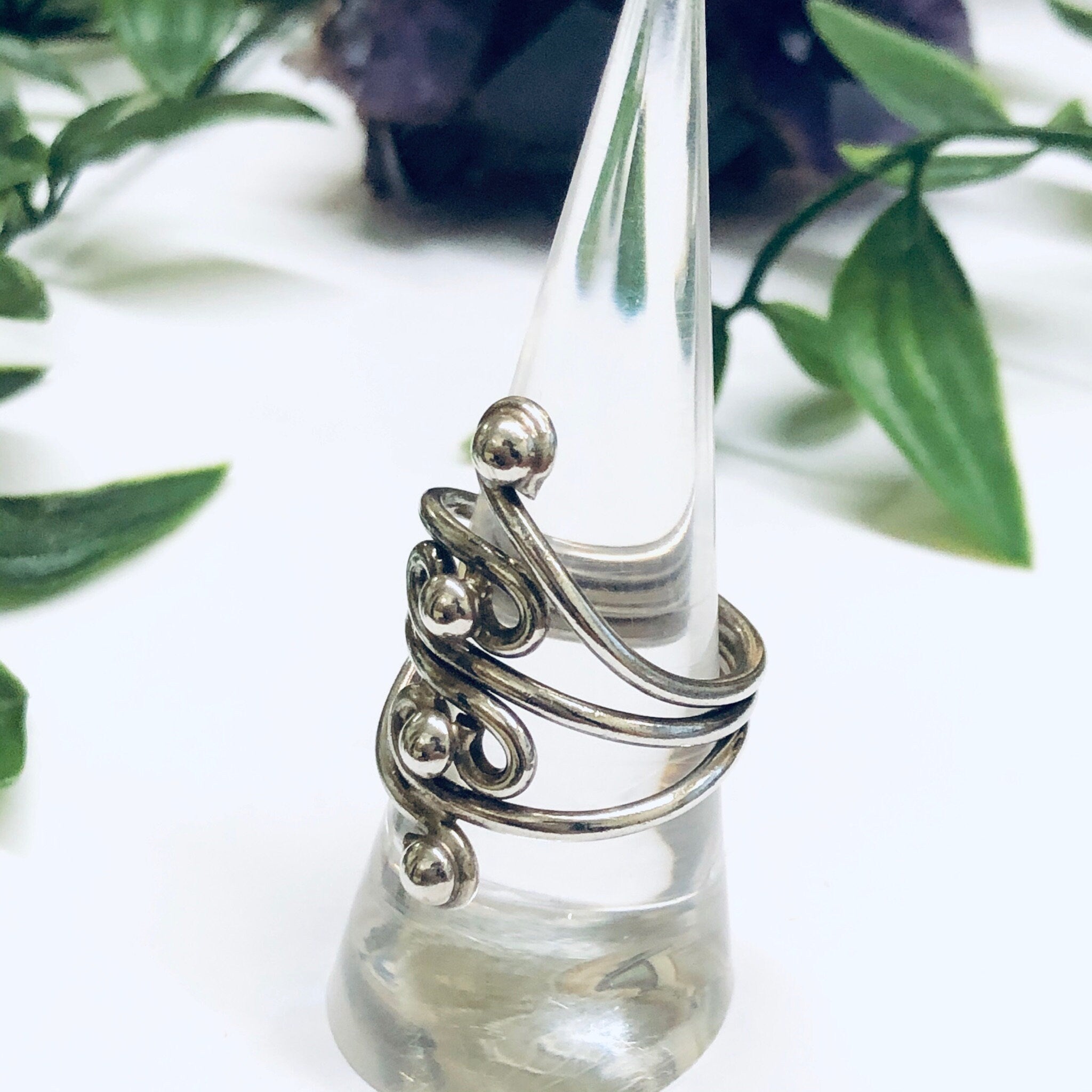 Vintage Silver Swirl Ring, Large Swirl Ring, Vintage Thumb Ring, Vintage Statement Jewelry, Unique Ring