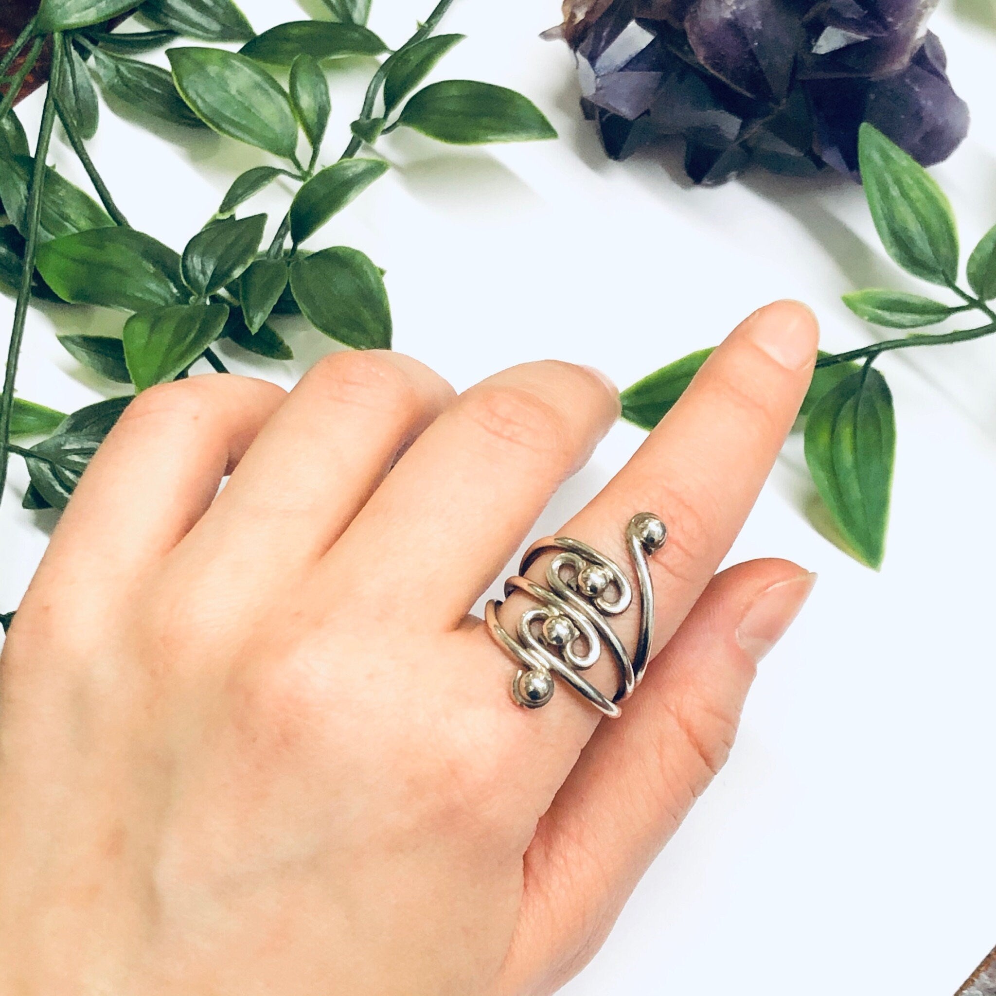 Vintage Silver Swirl Ring, Large Swirl Ring, Vintage Thumb Ring, Vintage Statement Jewelry, Unique Ring