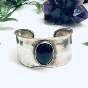 Vintage Silver Cuff Bracelet with Onyx Stone, Vintage Silver Cuff, Onyx Jewelry, Large Silver Cuff, Vintage Bracelet