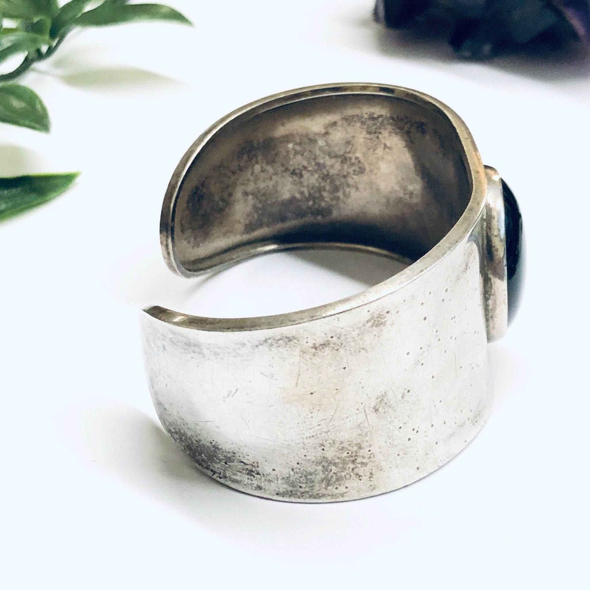 Vintage Silver Cuff Bracelet with Onyx Stone, Vintage Silver Cuff, Onyx Jewelry, Large Silver Cuff, Vintage Bracelet