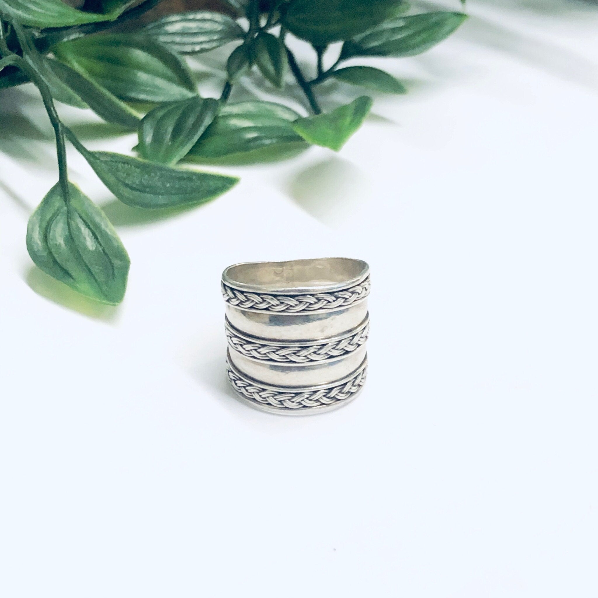 Vintage Silver Ring with Braid Details, Braided Silver Ring, Thick Band Ring, Braid Jewelry
