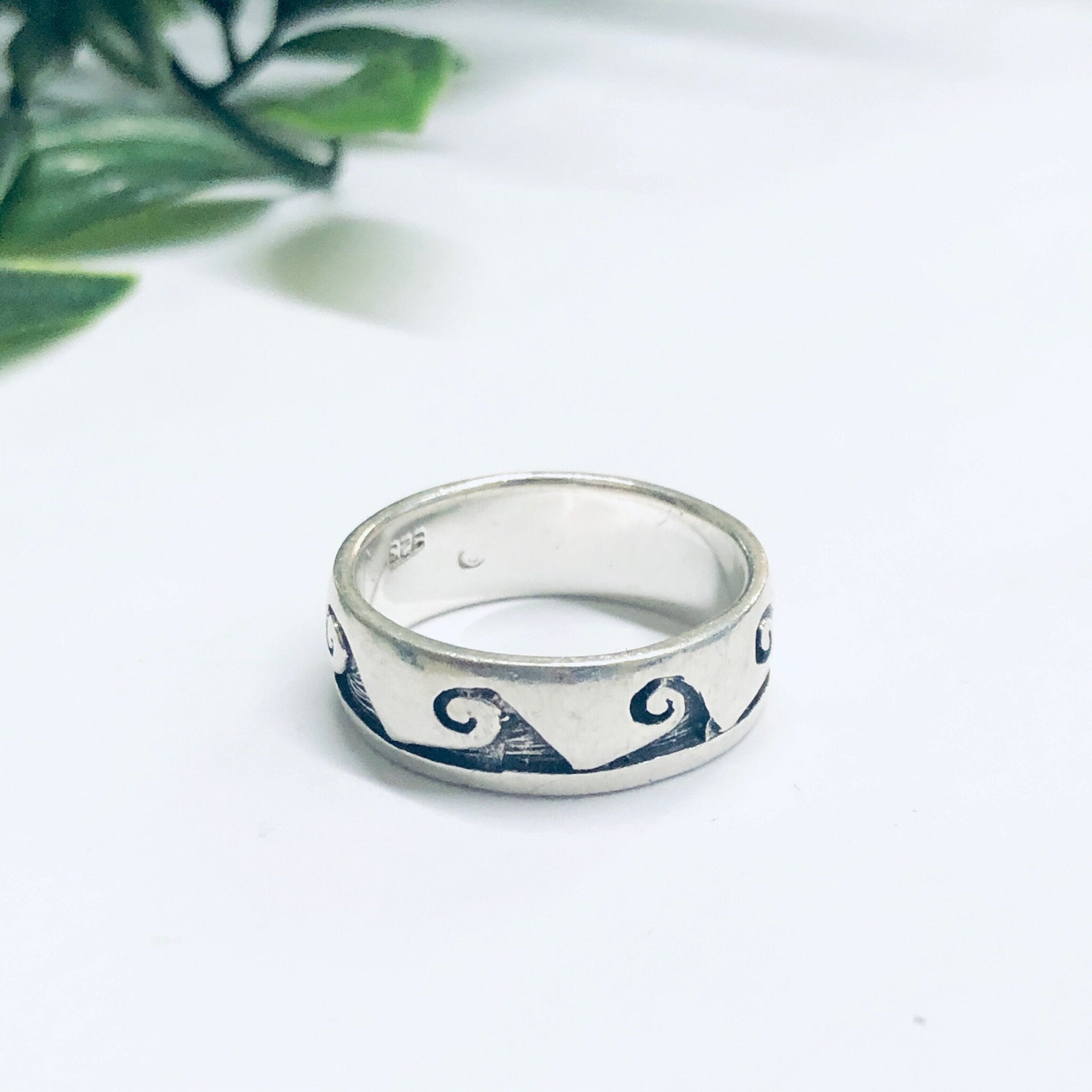 Vintage Silver Wave Ring, Wave Design Ring, Band Ring, Ring with Waves, Wavy Jewelry