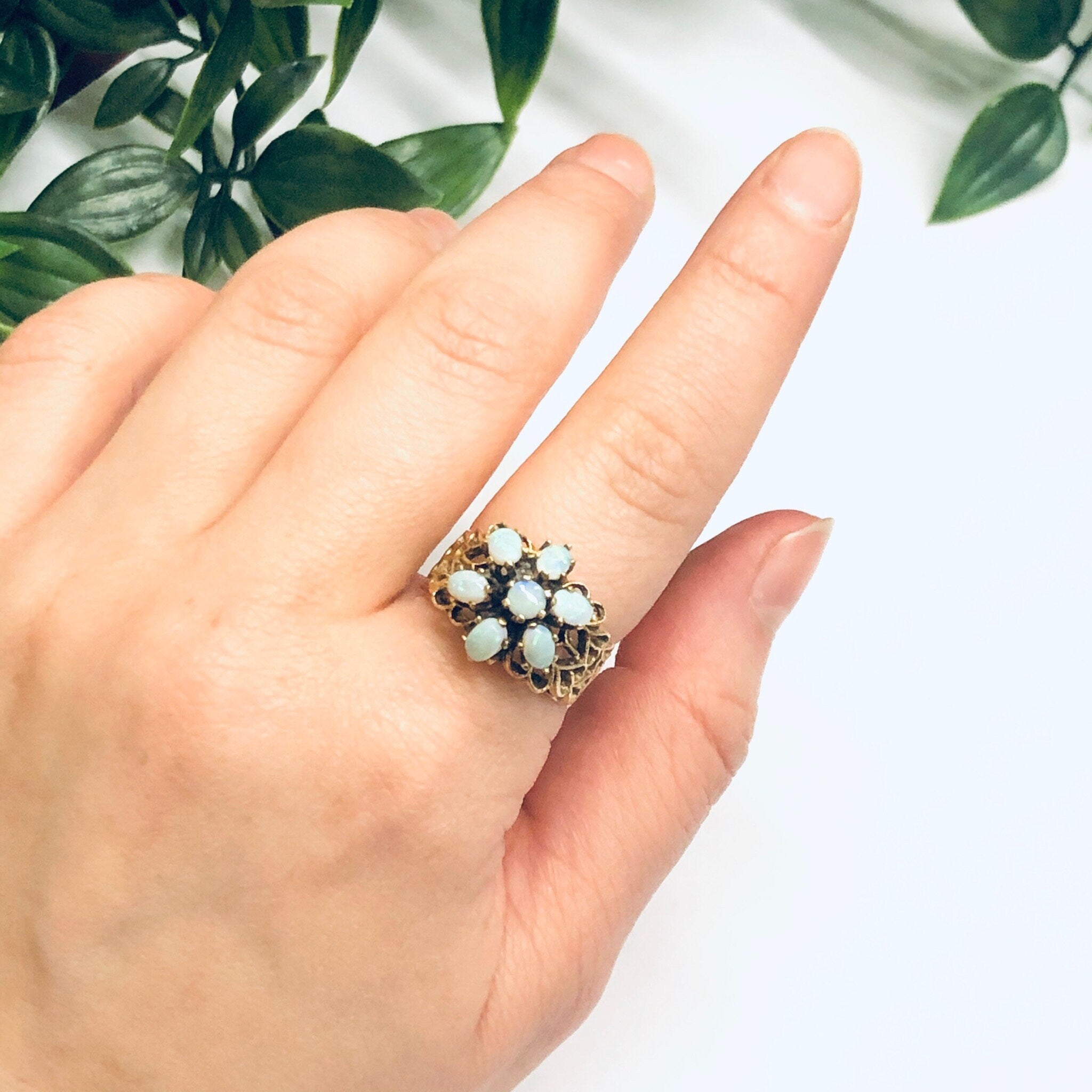 Vintage 14K Gold Ring with Opal Gemstone, Opal Flower Ring, 14K Yellow Gold, Yellow Gold Jewelry, Unique Ring, Floral Design Ring