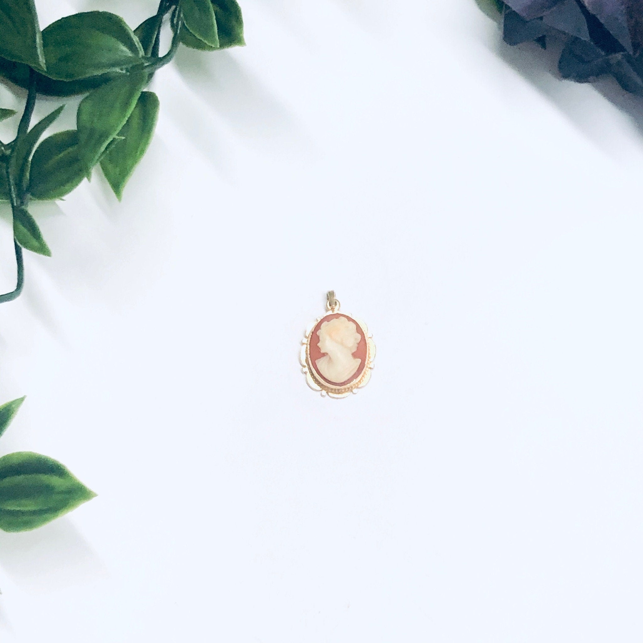 Vintage 14K Gold Cameo Pendant, Small Cameo Pendant, Gold Cameo Jewelry, 14K Yellow Gold Pendant, Victorian Jewelry