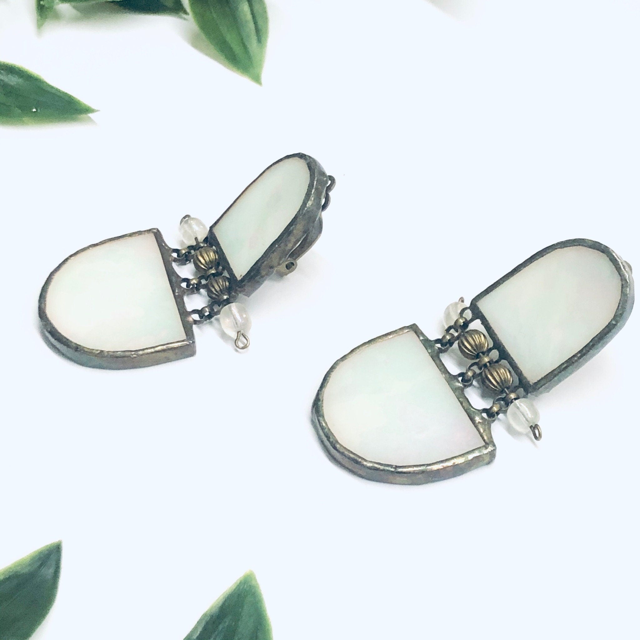 Vintage Clip On Earrings, Mother of Pearl Earrings, Valentines Day Gift, Vintage Costume Jewelry, Beaded Earrings
