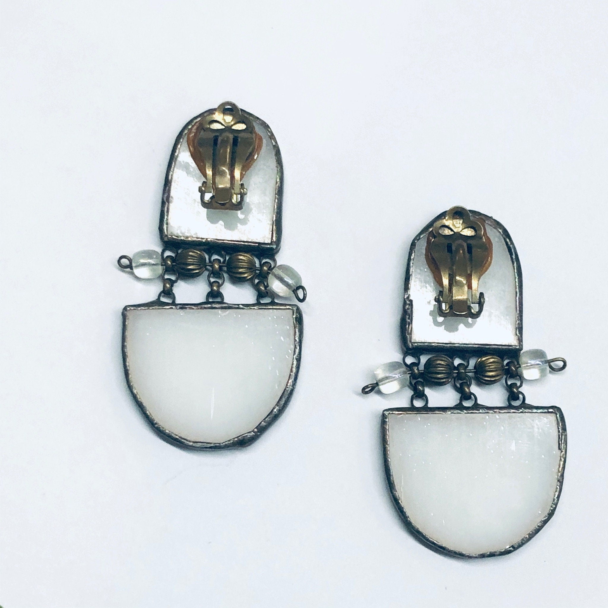 Vintage Clip On Earrings, Mother of Pearl Earrings, Valentines Day Gift, Vintage Costume Jewelry, Beaded Earrings