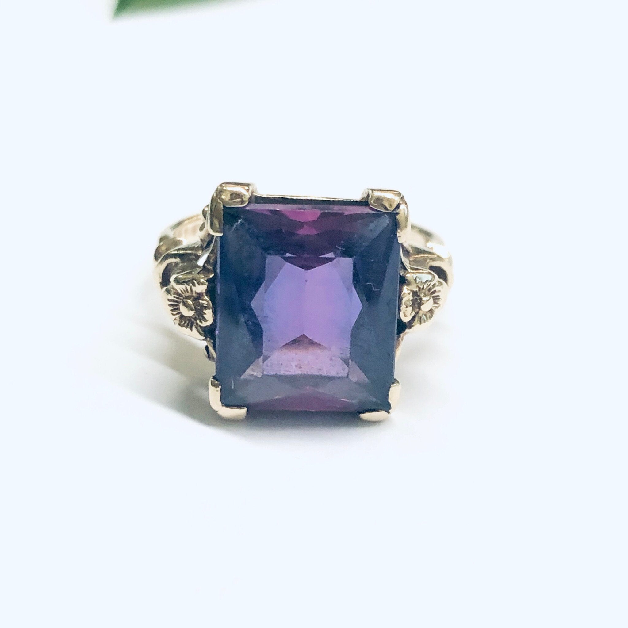 Gold Ring with Purple Gemstone, Vintage Flower Ring, 14K Gold Ring, Vintage Gold Jewelry, Purple and Gold, Valentines Day Gift