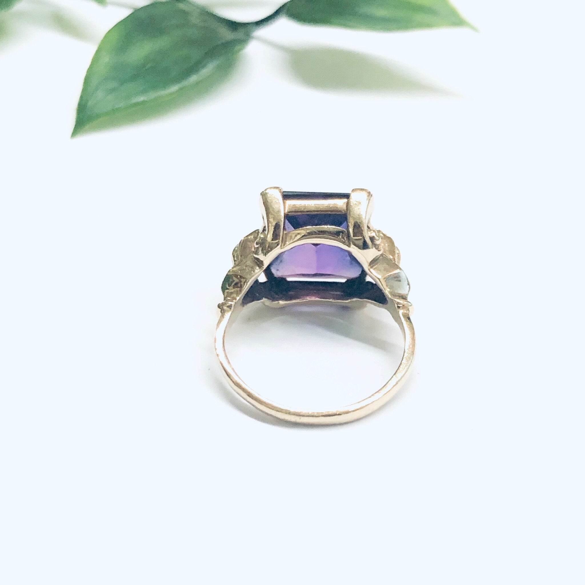 Gold Ring with Purple Gemstone, Vintage Flower Ring, 14K Gold Ring, Vintage Gold Jewelry, Purple and Gold, Valentines Day Gift