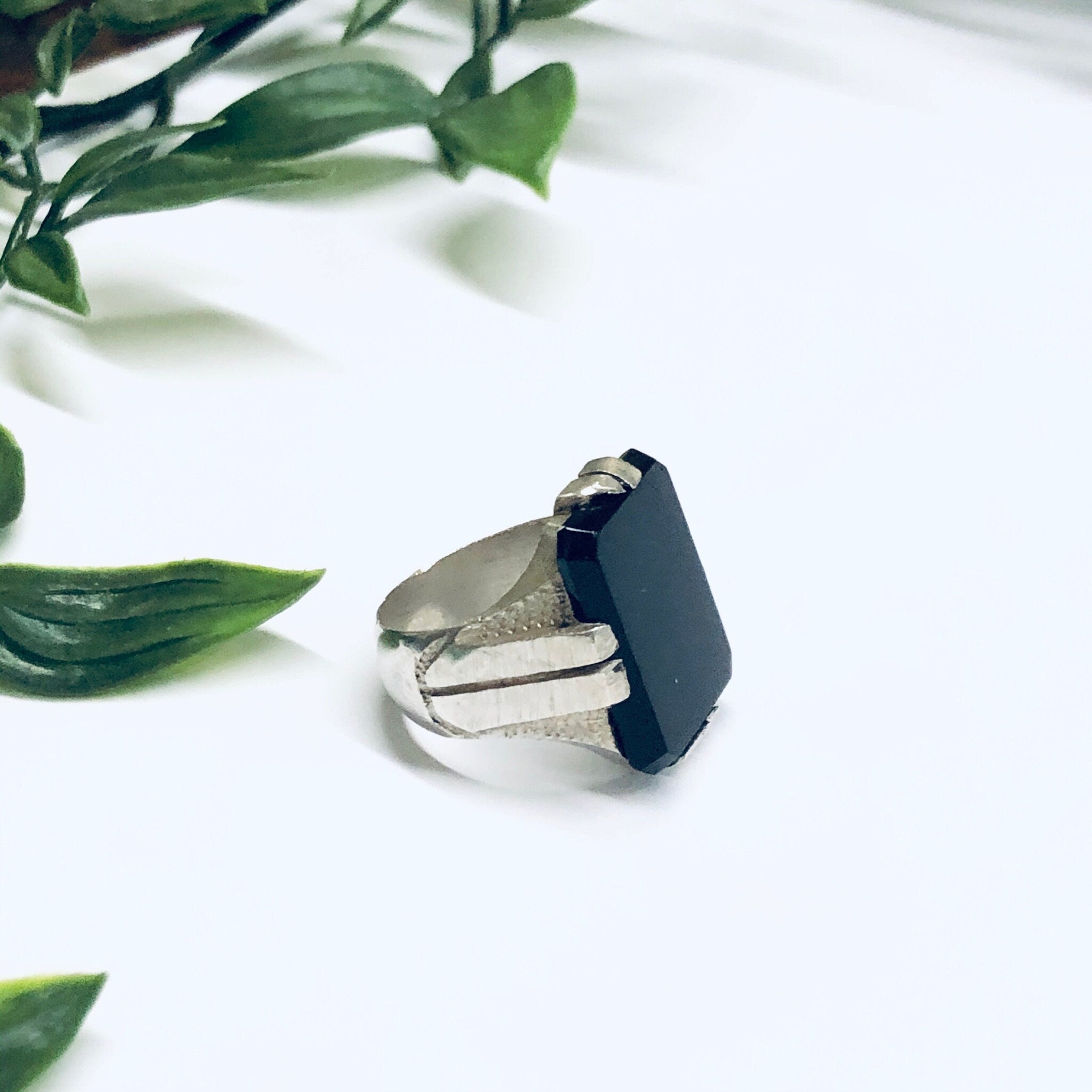 Vintage Silver Ring with Black Stone, Vintage Cocktail Ring, Large Silver Ring, Black and Silver Jewelry, Statement Ring