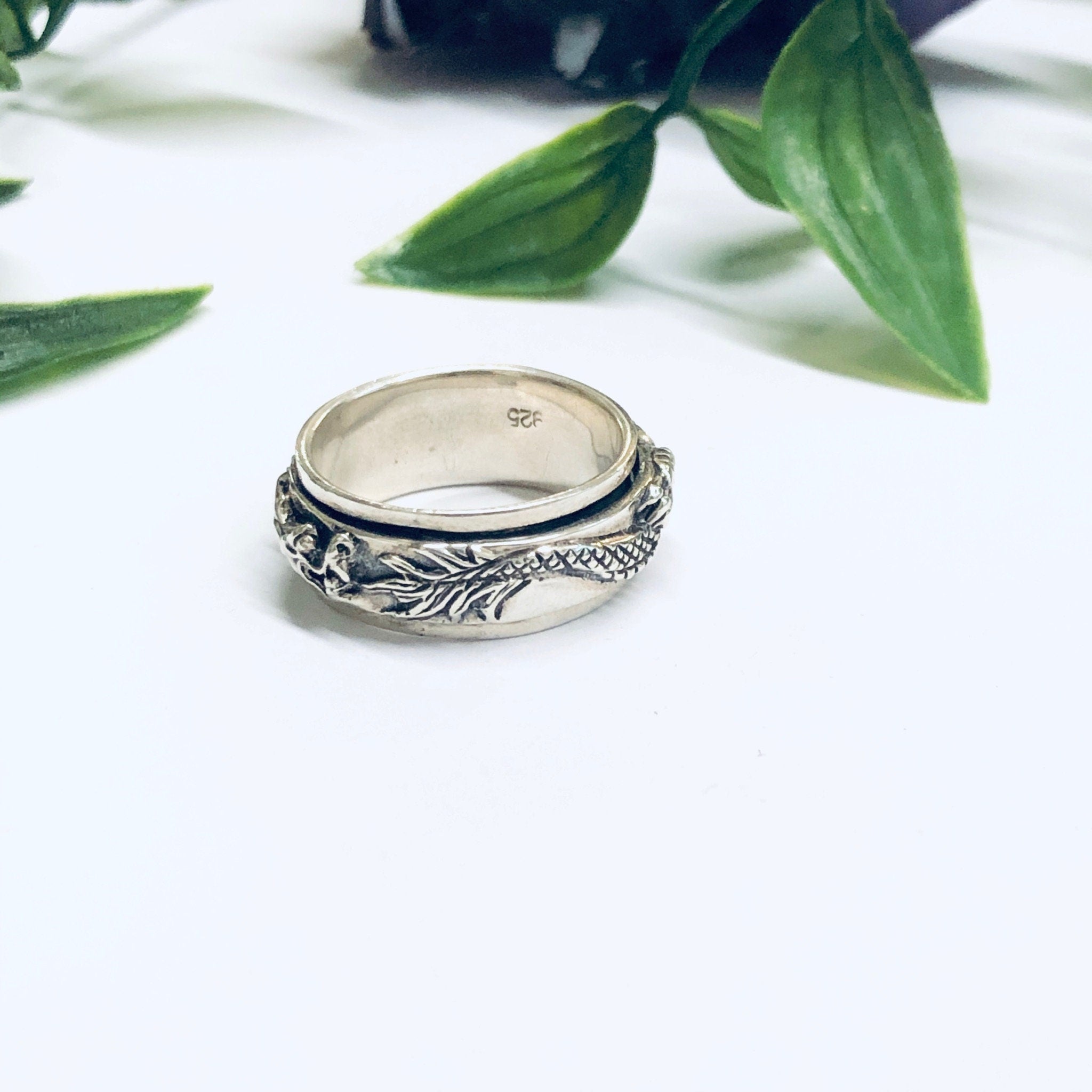 Vintage Silver Spinner Ring, Dragon Spinner Ring, Dragon Jewelry, Meditation Ring, Thin Band Ring