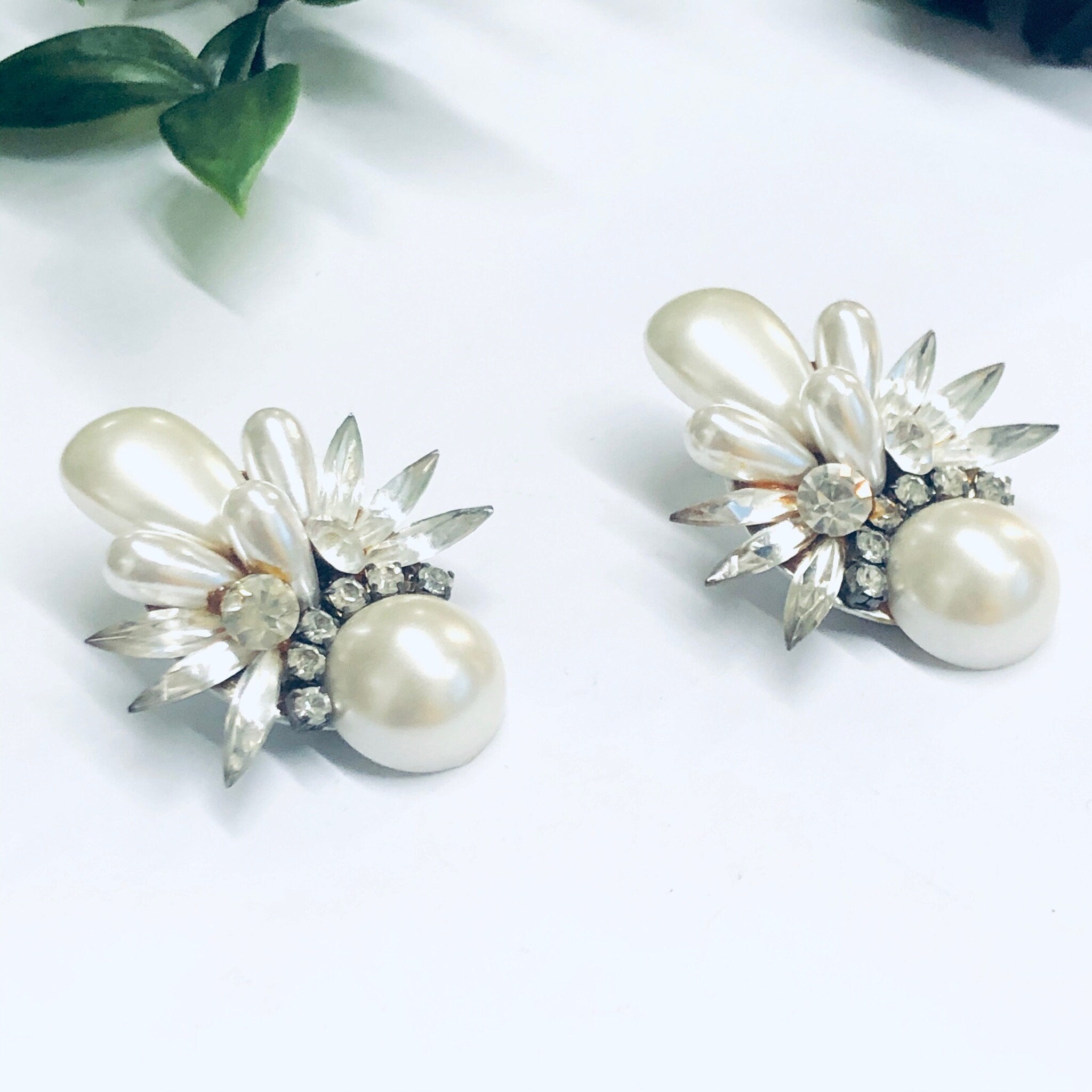 Vintage Clip On Pearl Earrings, Faux Pearl Earrings, Vintage Costume Jewelry, Rhinestone Clip On Earrings, Rhinestone and Pearl Earrings