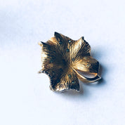 Vintage Gold Toned Leaf Pin, Vintage Costume Jewelry, Small Leaf Pin, Mothers Day Gift, Vintage Leaf Brooch