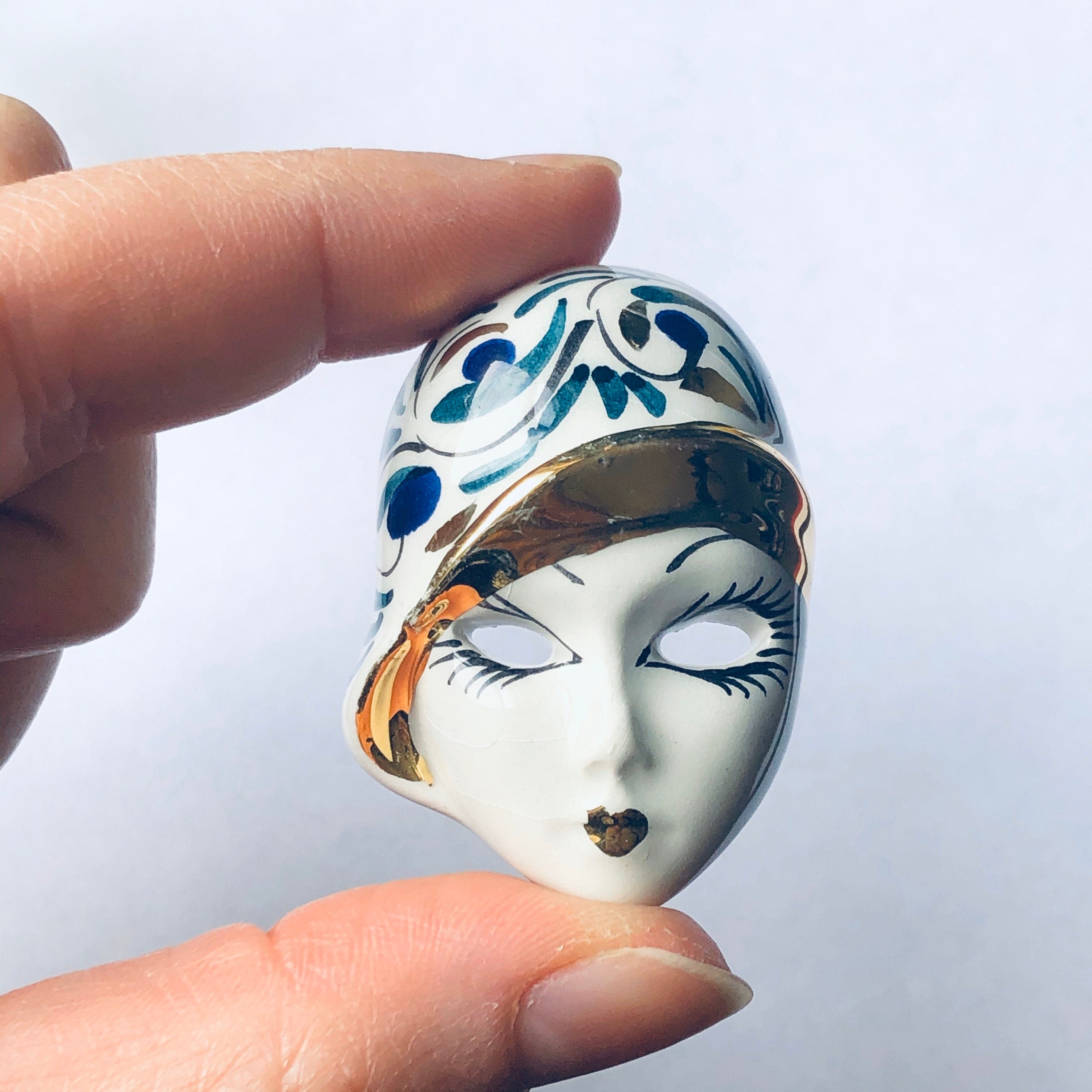 Vintage Ceramic Face Brooch, Lady Face Pin, Painted Ceramic Mask Brooch, Swirl Design Brooch, Flapper Brooch, Blue, Green, Gold