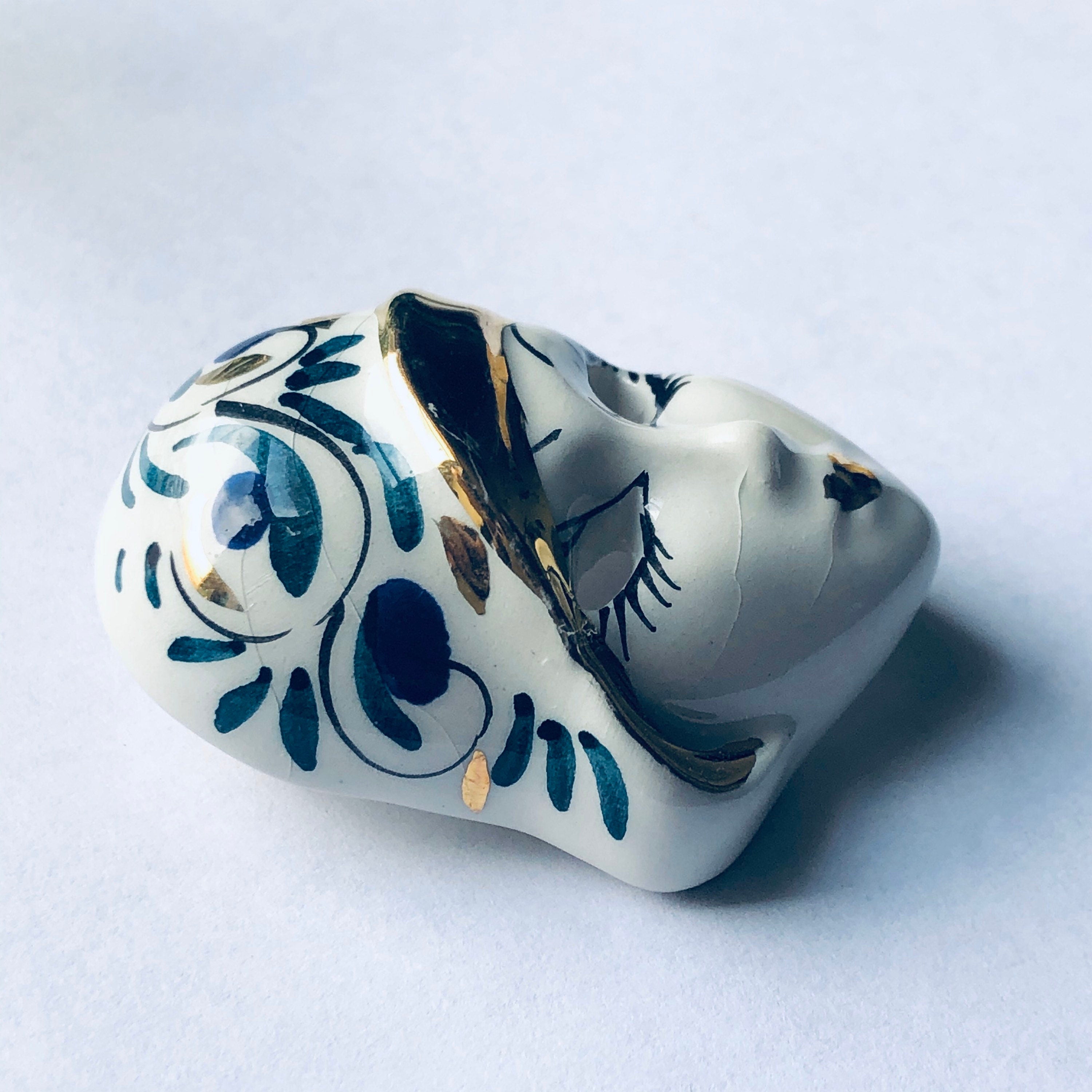 Vintage Ceramic Face Brooch, Lady Face Pin, Painted Ceramic Mask Brooch, Swirl Design Brooch, Flapper Brooch, Blue, Green, Gold