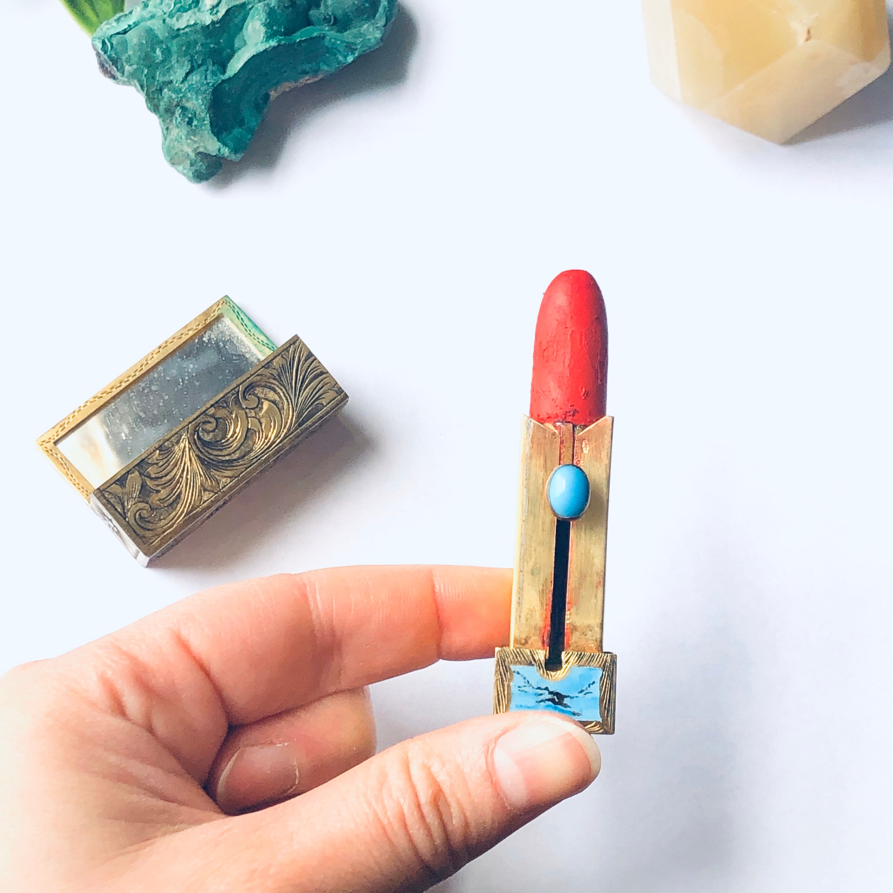 G Tutunzi Roma Vanity Lipstick Case with Mirror, Enamel Lipstick Holder, Etched Lipstick Tube, Reusable Lipstick Holder with Box