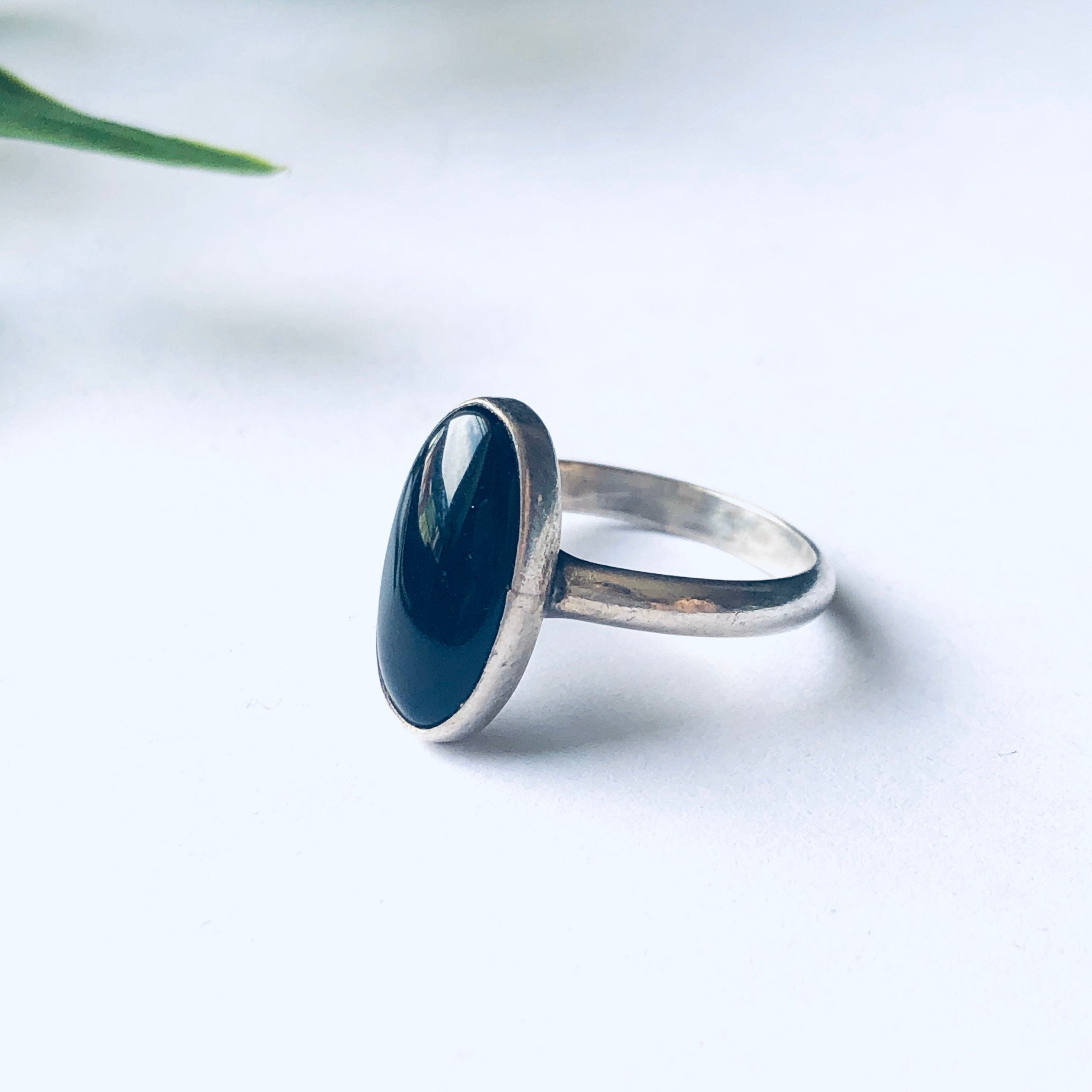 Simple Vintage Silver Ring with Black Onyx Stone, Silver and Onyx Ring, Oval Shaped Onyx Gemstone, Unique Vintage Ring
