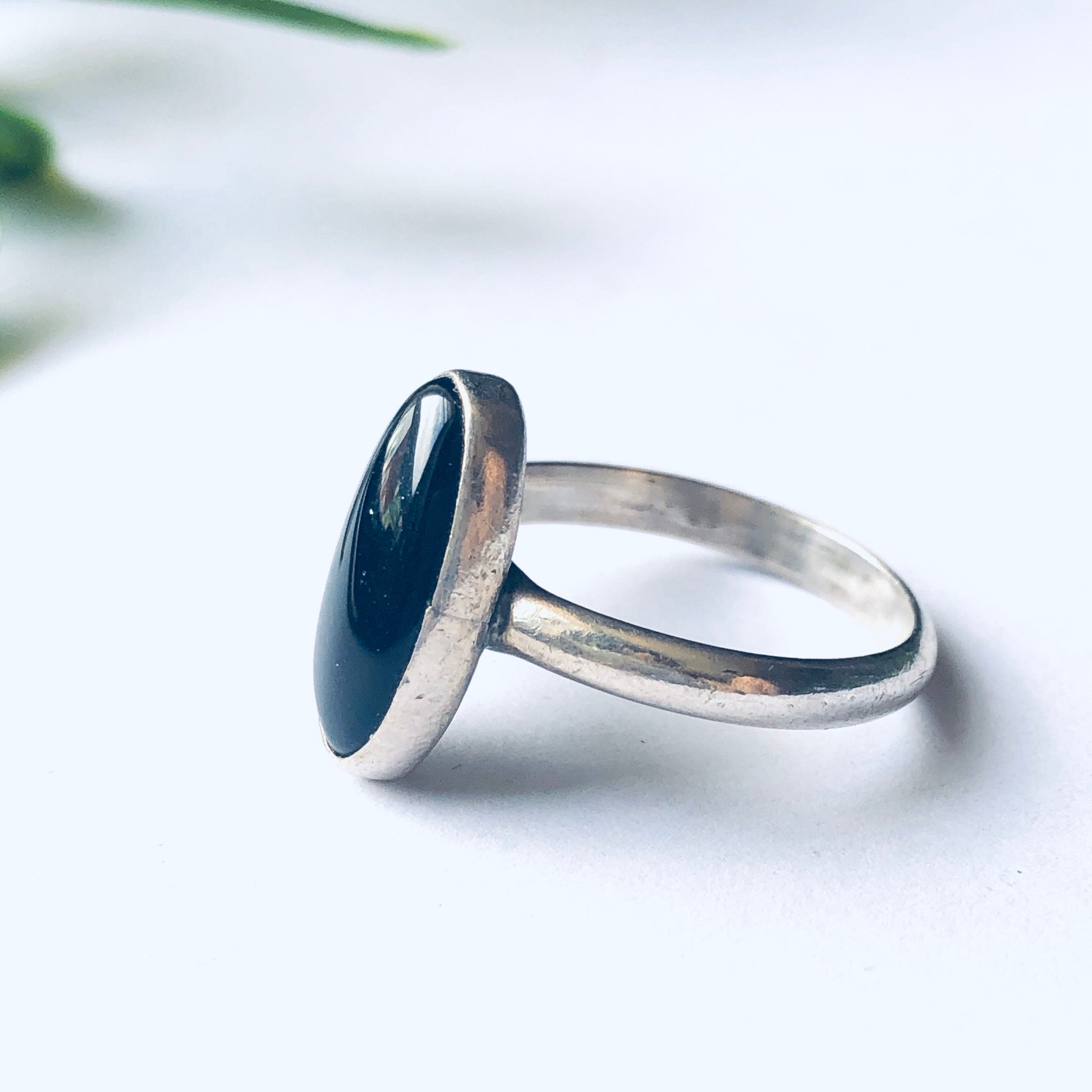 Simple Vintage Silver Ring with Black Onyx Stone, Silver and Onyx Ring, Oval Shaped Onyx Gemstone, Unique Vintage Ring