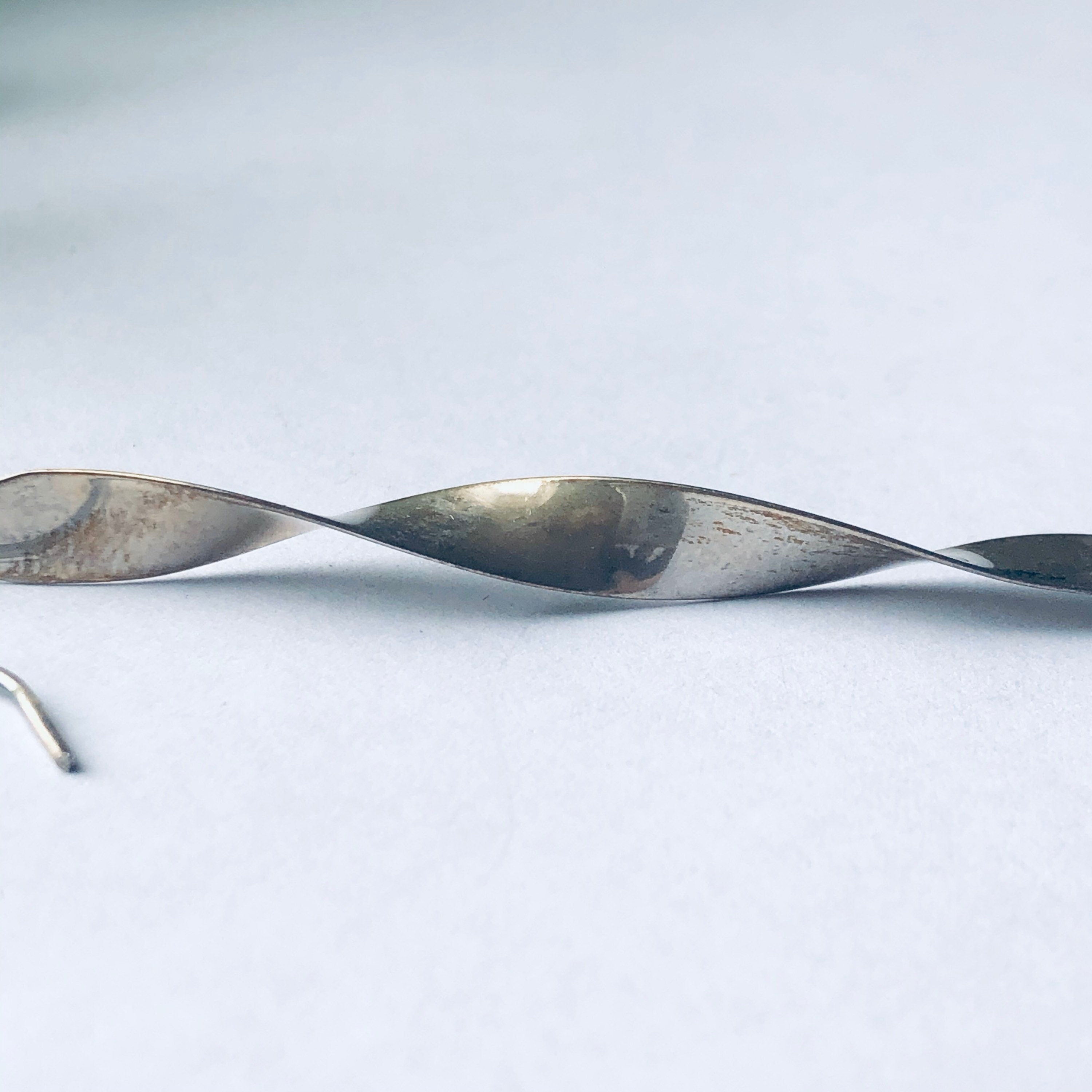 Vintage Silver Swirl Earrings, Silver Dangle Earrings, Minimalist Jewelry, Long Silver Earrings, Silver Spiral Earrings
