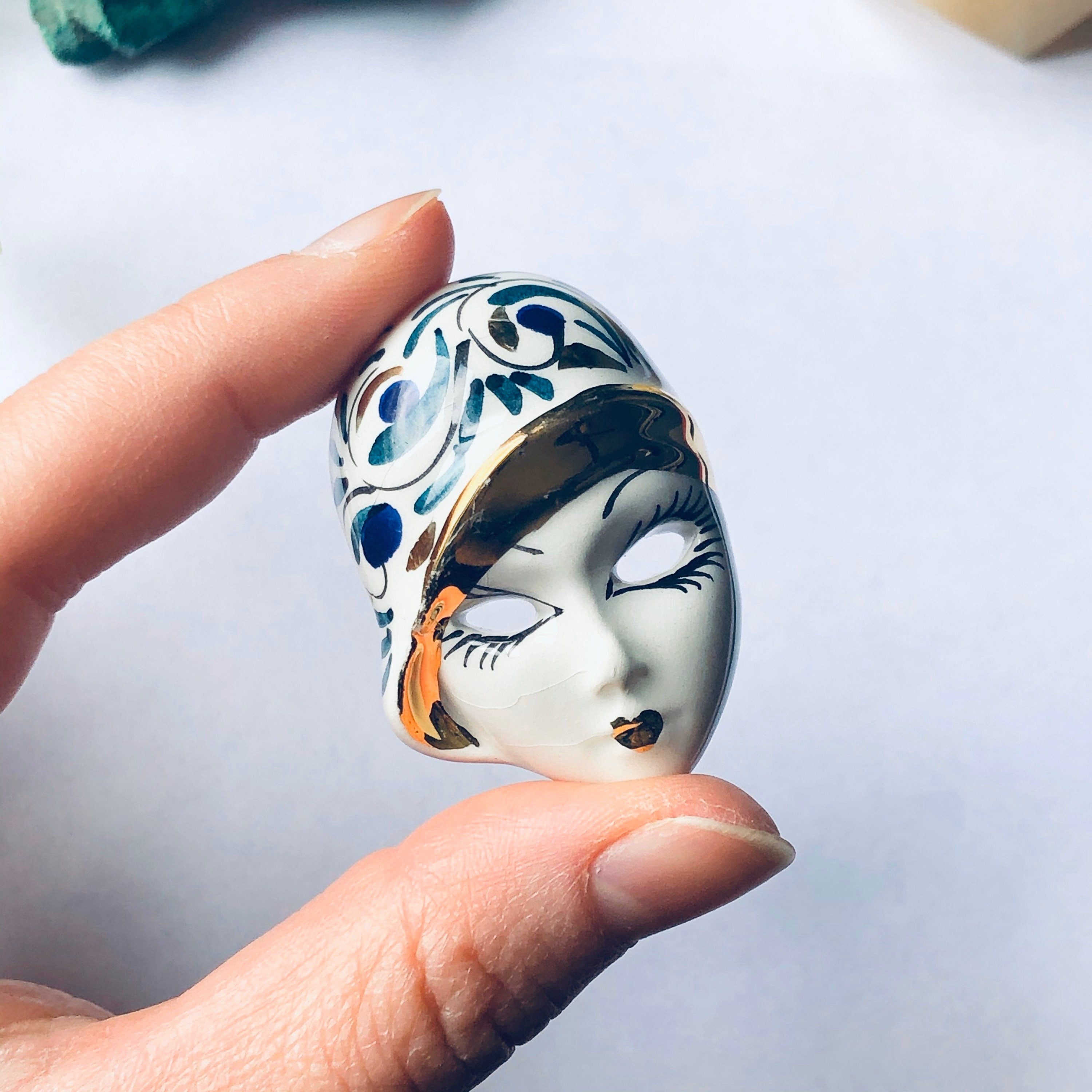 Vintage Ceramic Face Brooch, Lady Face Pin, Painted Ceramic Mask Brooch, Swirl Design Brooch, Flapper Brooch, Blue, Green, Gold