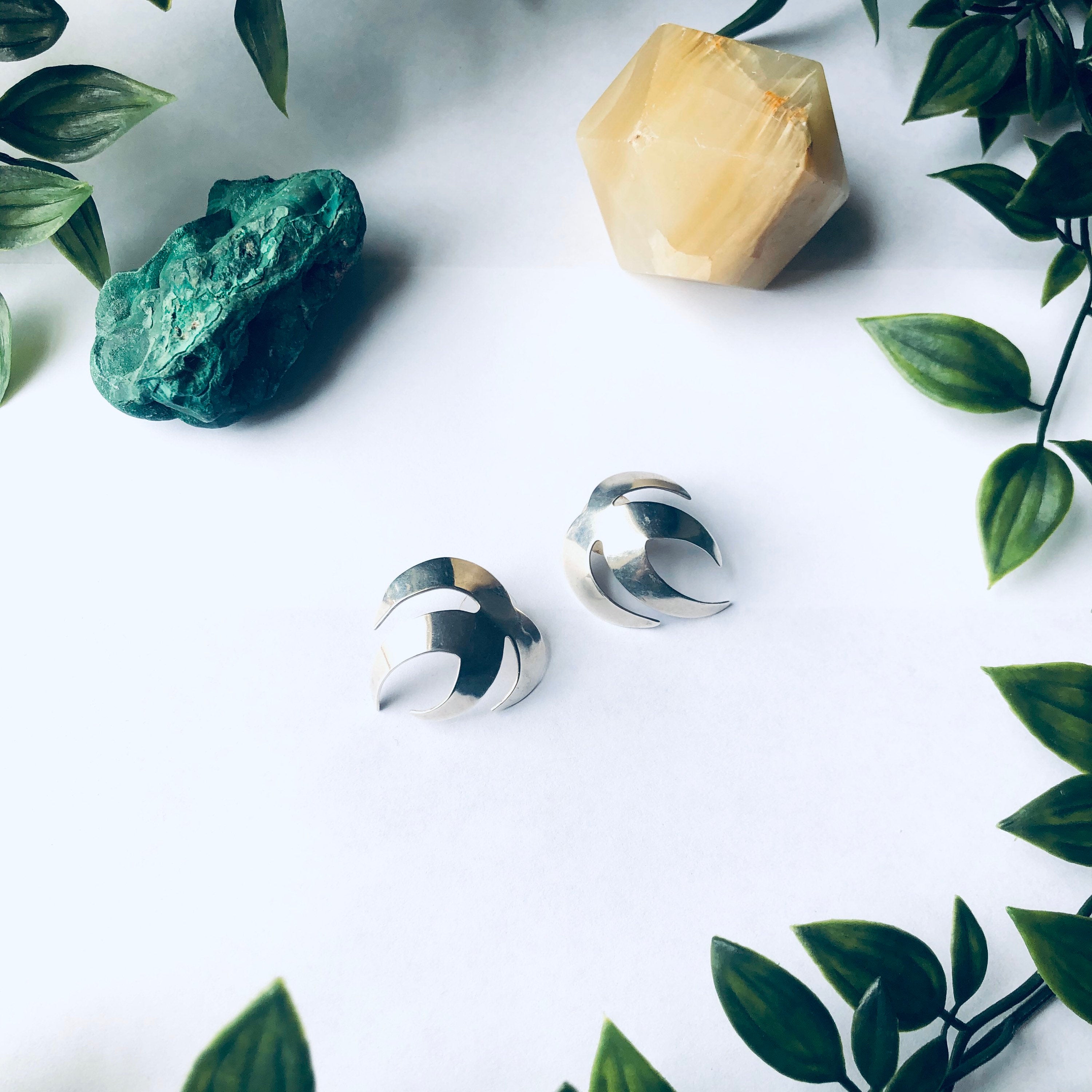 Vintage Silver Leaf Earrings, Monstera Leaf Earrings, Earrings for Pierced Ears, Vintage Statement Jewelry, Unique Earrings