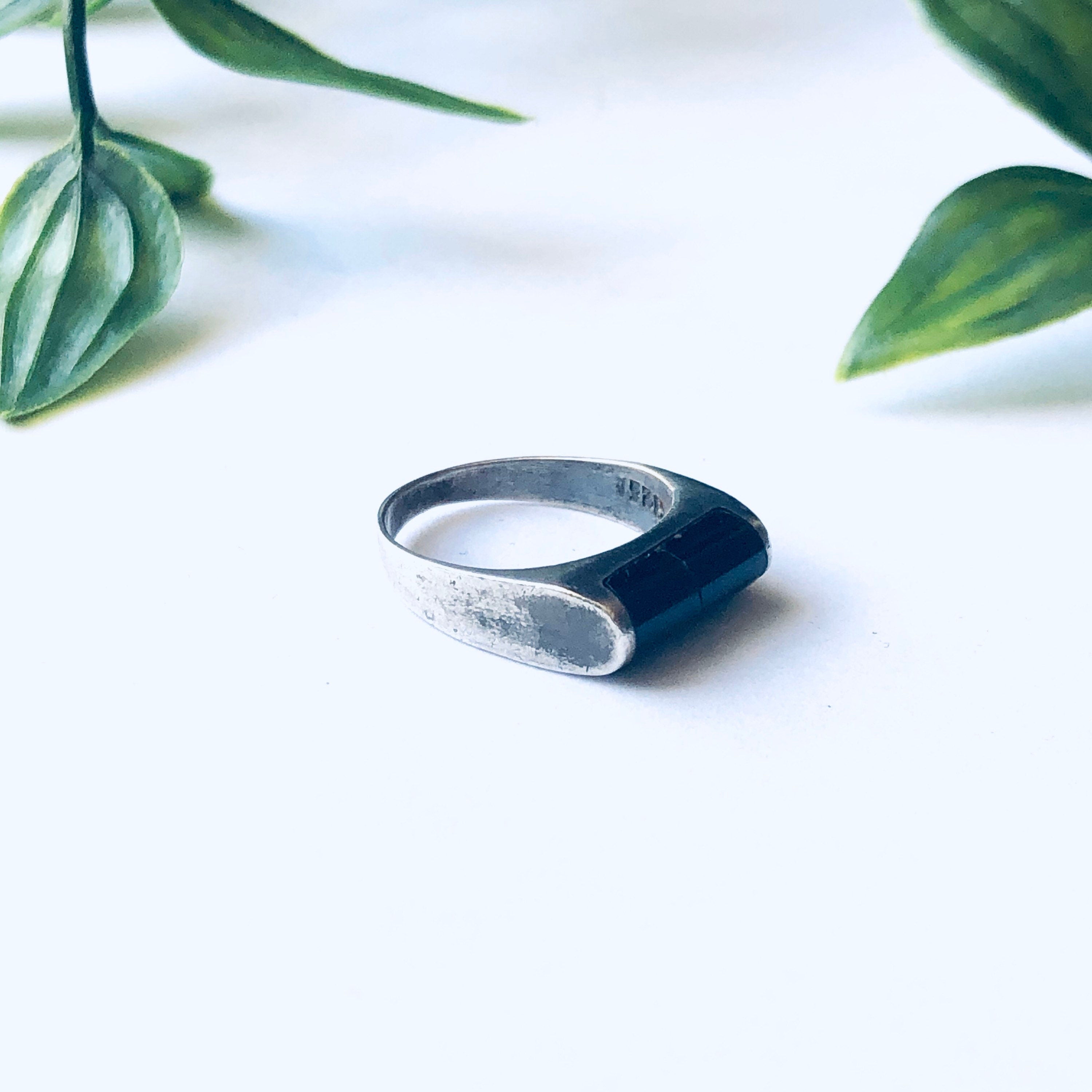 Vintage Silver Ring with Onyx Stone, Silver Stacking Ring, Black Onyx Ring, Silver and Black Jewelry, Minimalist Jewelry