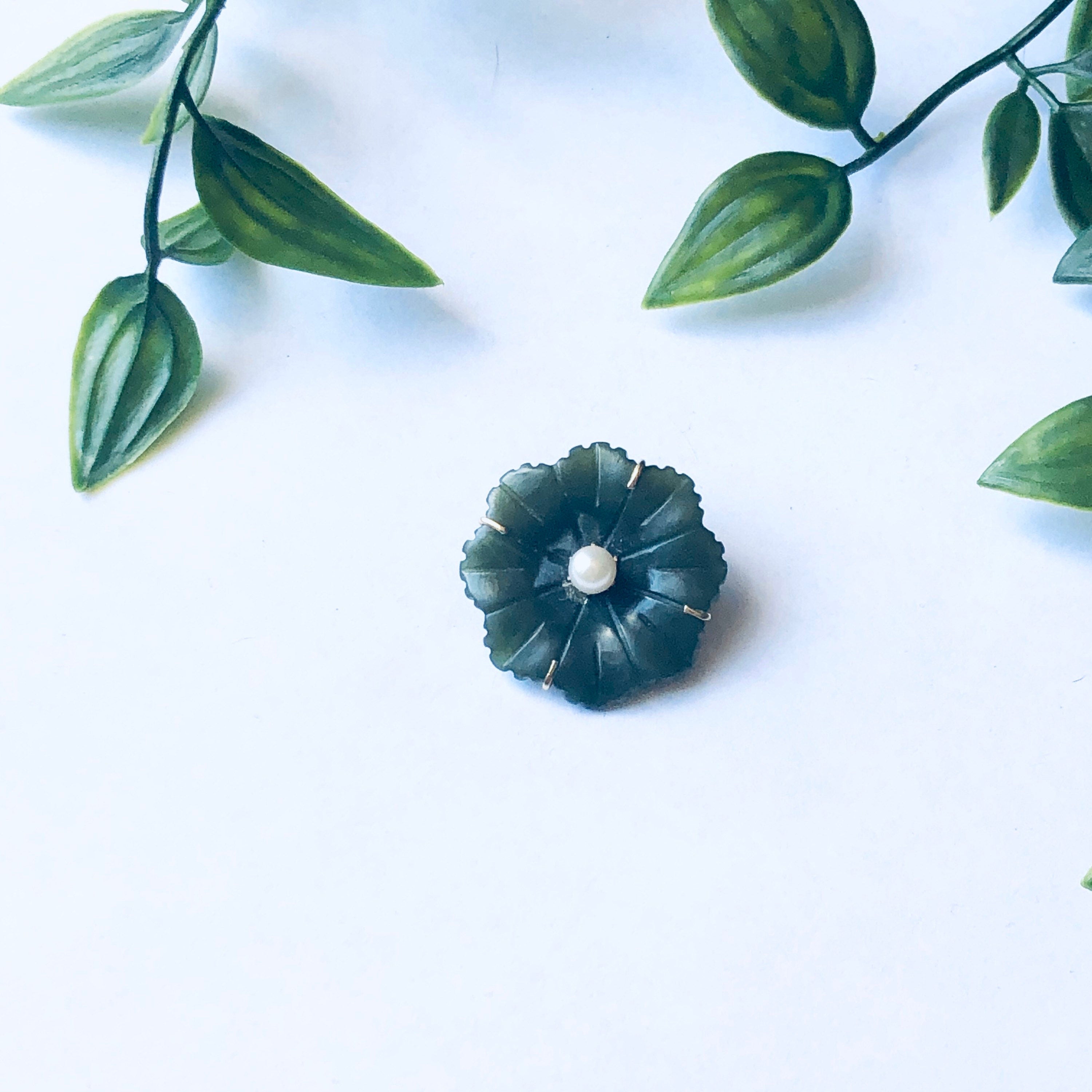 Vintage Gold Toned Flower Brooch, Green Flower Brooch, Floral Pin, Faux Pearl Pin, Vintage Flower Pendant, Green Flower Pendant