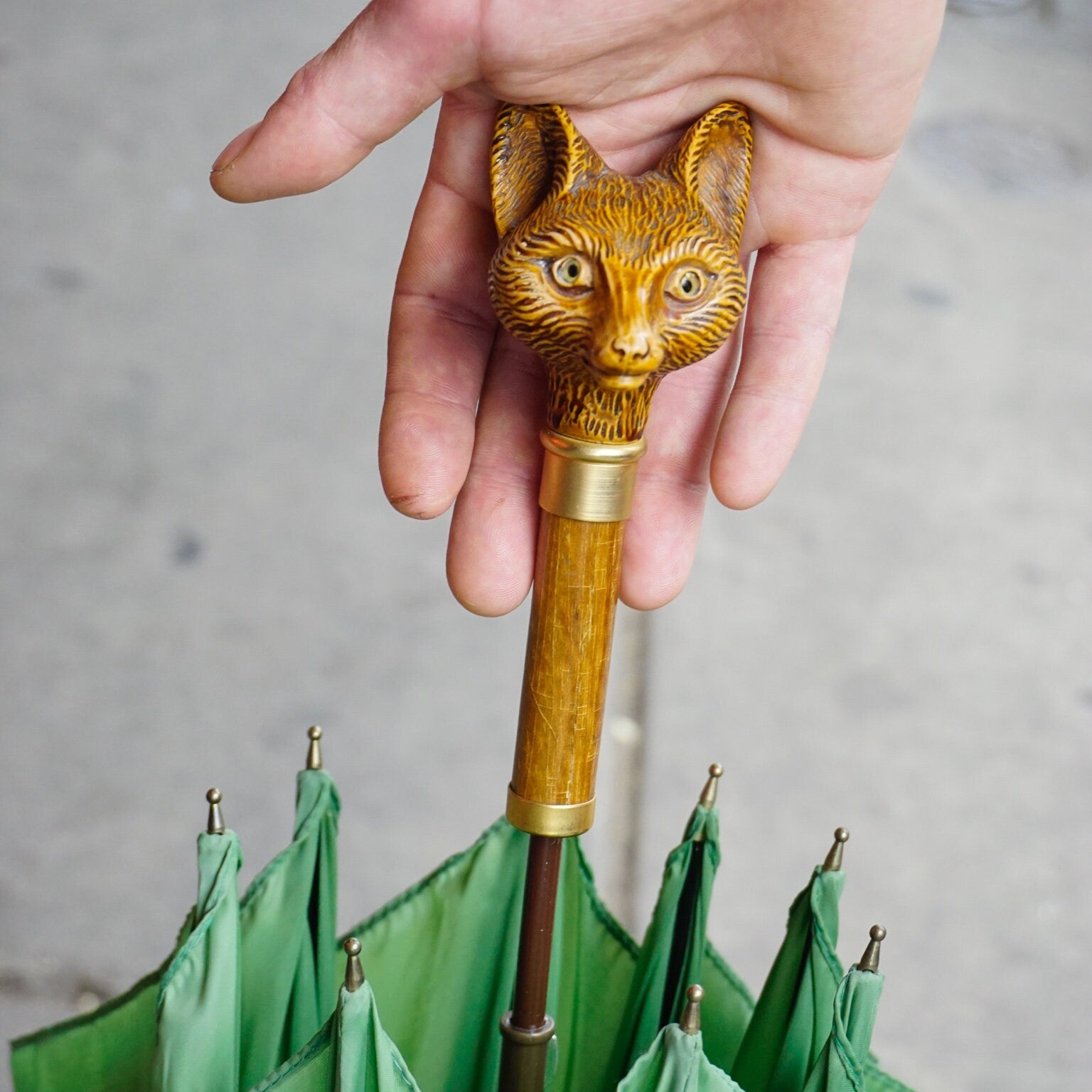 Vintage Green Nylon Carved Fox Head Umbrella By Sheffield, Made In England Fox Frame Umbrella, 100% Nylon Umbrella By Sheffield England